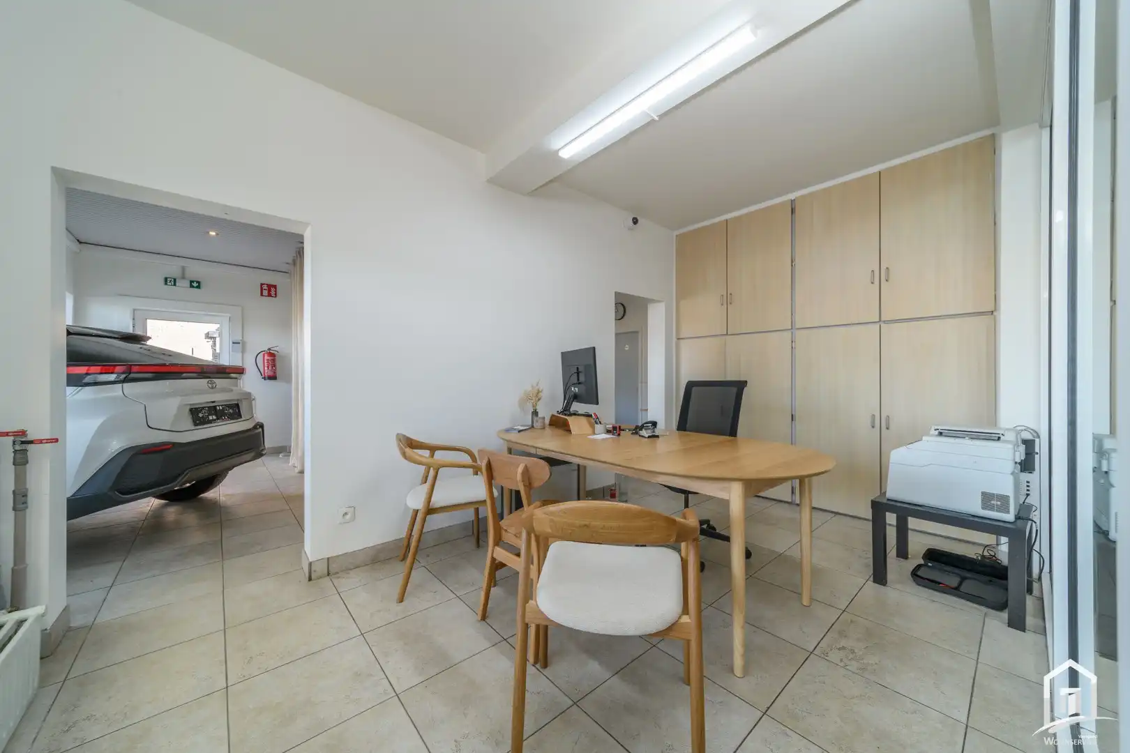 Ruim commercieel pand met showroom en magazijn op uitstekende locatie te Erembodegem foto 25