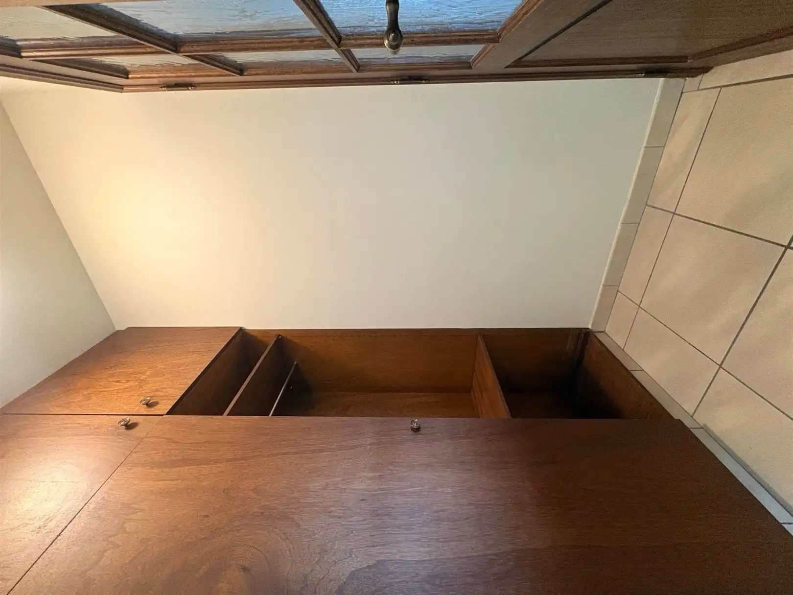 Instapklaar volledig gerenoveerd appartement met garage.  foto 7