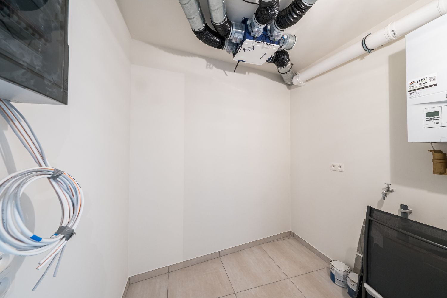 Appartement met 1 slaapkamer te koop in Gistel centrum foto 5