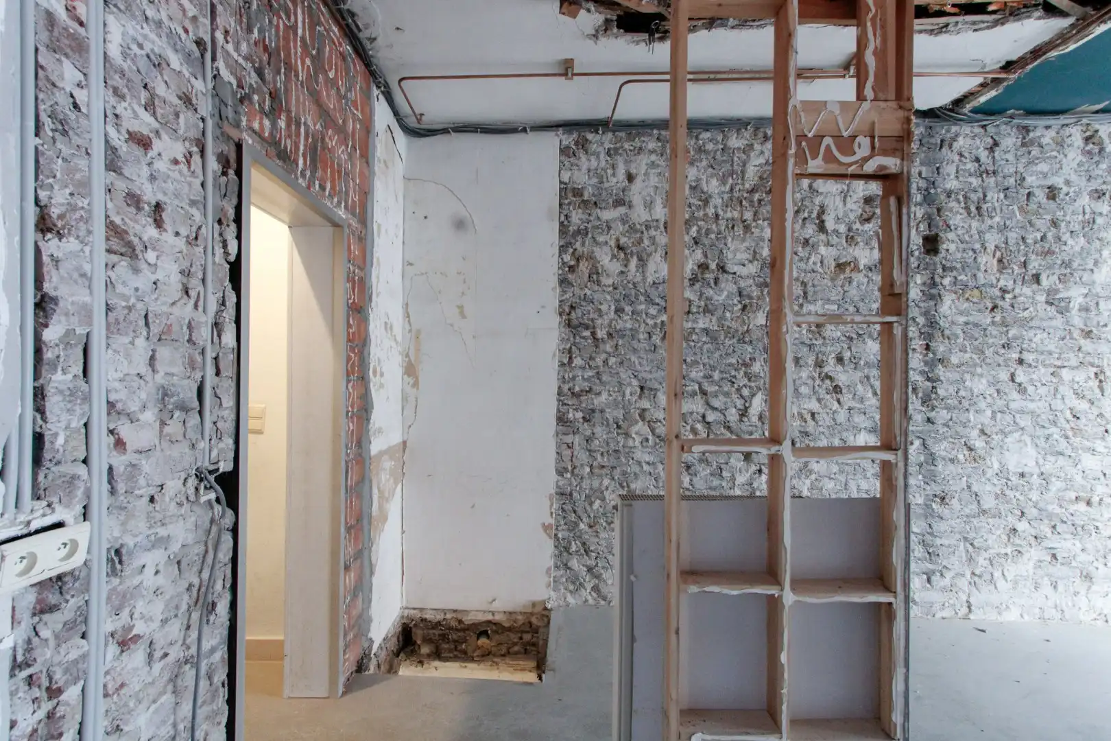 Instelprijs :Renovatieproject : woonst met of zonder gelijkvloers handelspand te Vlamingstraat 5 Heist foto 24