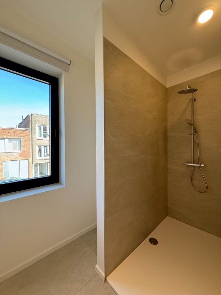 Zeer ruime, energiezuinige nieuwbouwwoning met tuin – gelegen aan de Rozenbroeken foto 13