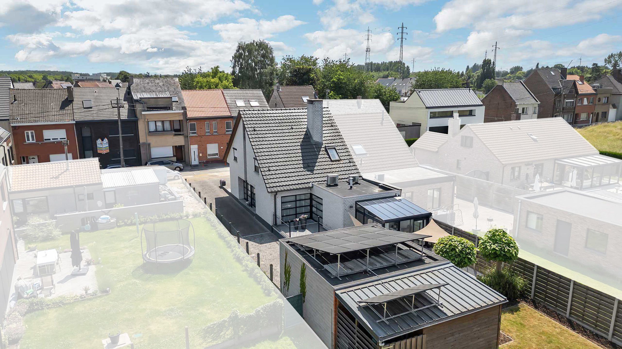 Gezellige, instapklare HOB met garage en tuin foto {{pictureIndex}}