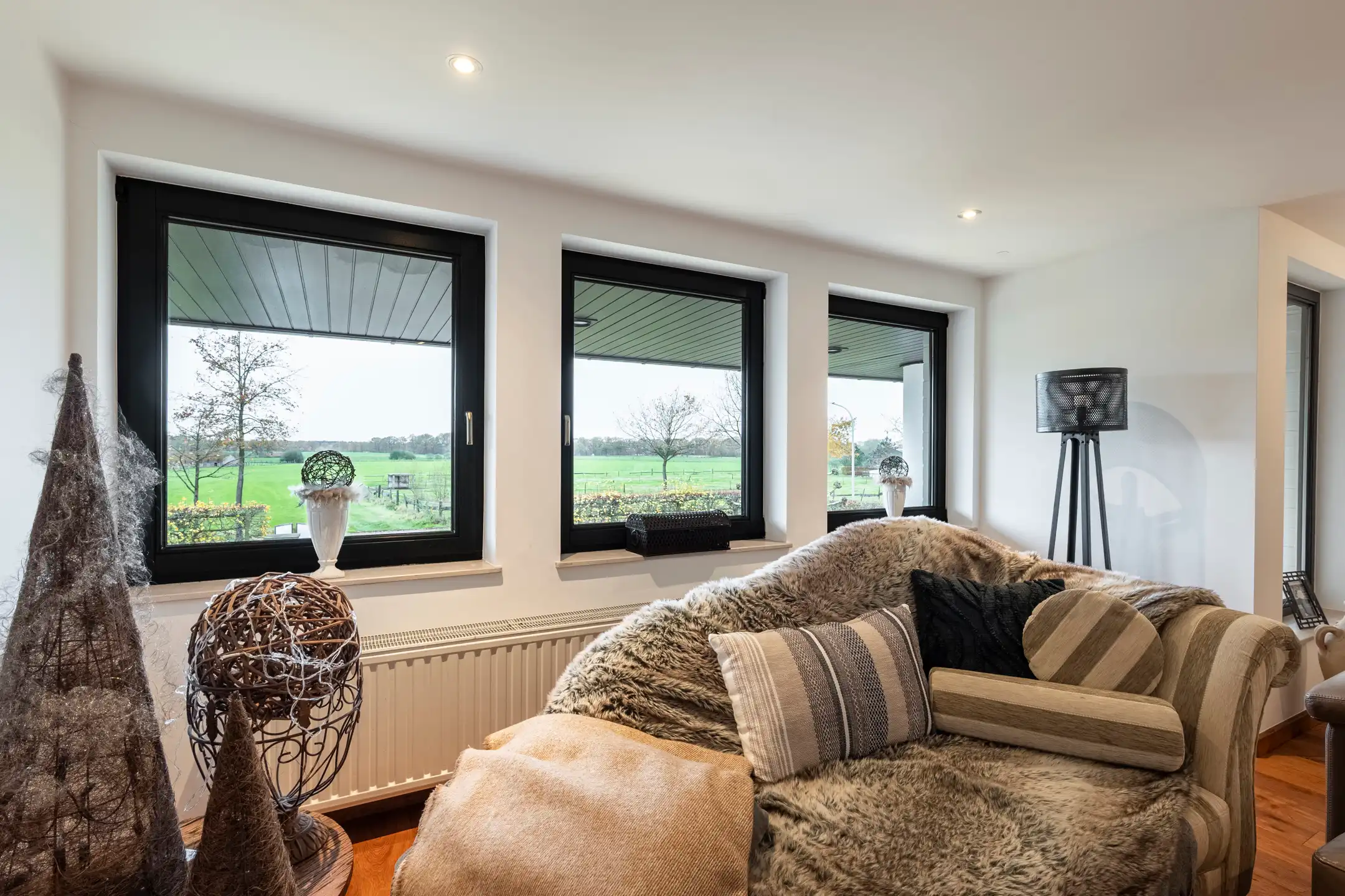 Charmant open bebouwing met panoramisch zicht en grote tuin foto 13