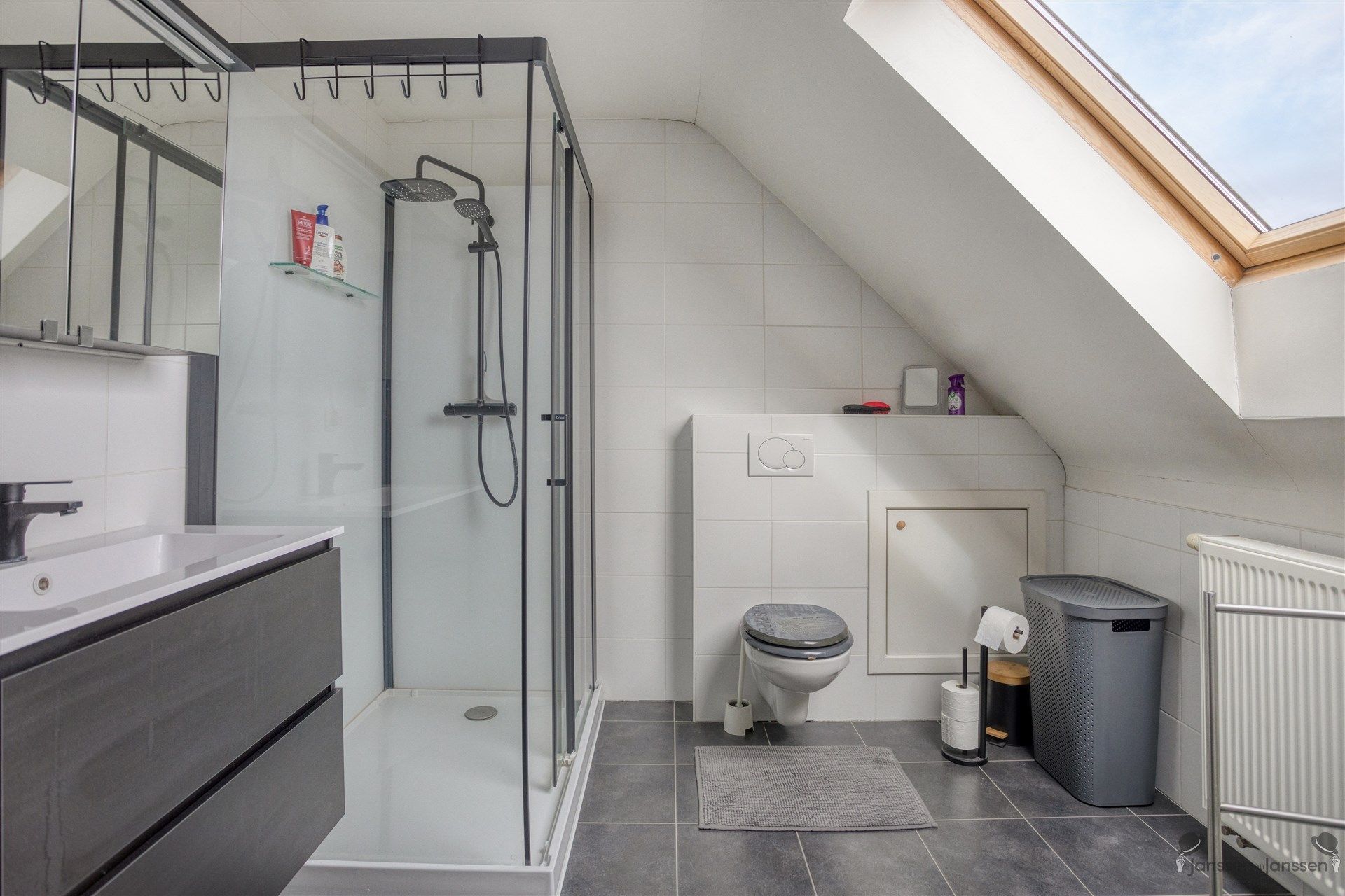 Instapklaar duplex appartement met 3 slaapkamers te Heppen (Leopoldsburg) foto 8