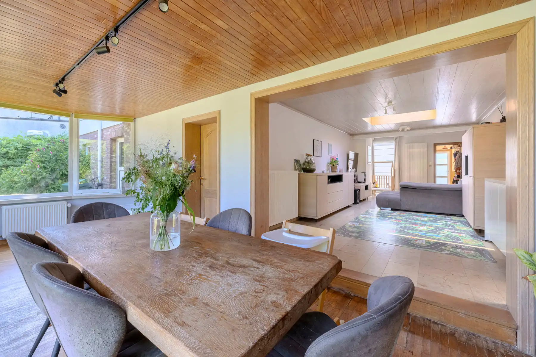 Ruime woning met 4 slpk, 2 bdk, garage en tuin!  foto 10