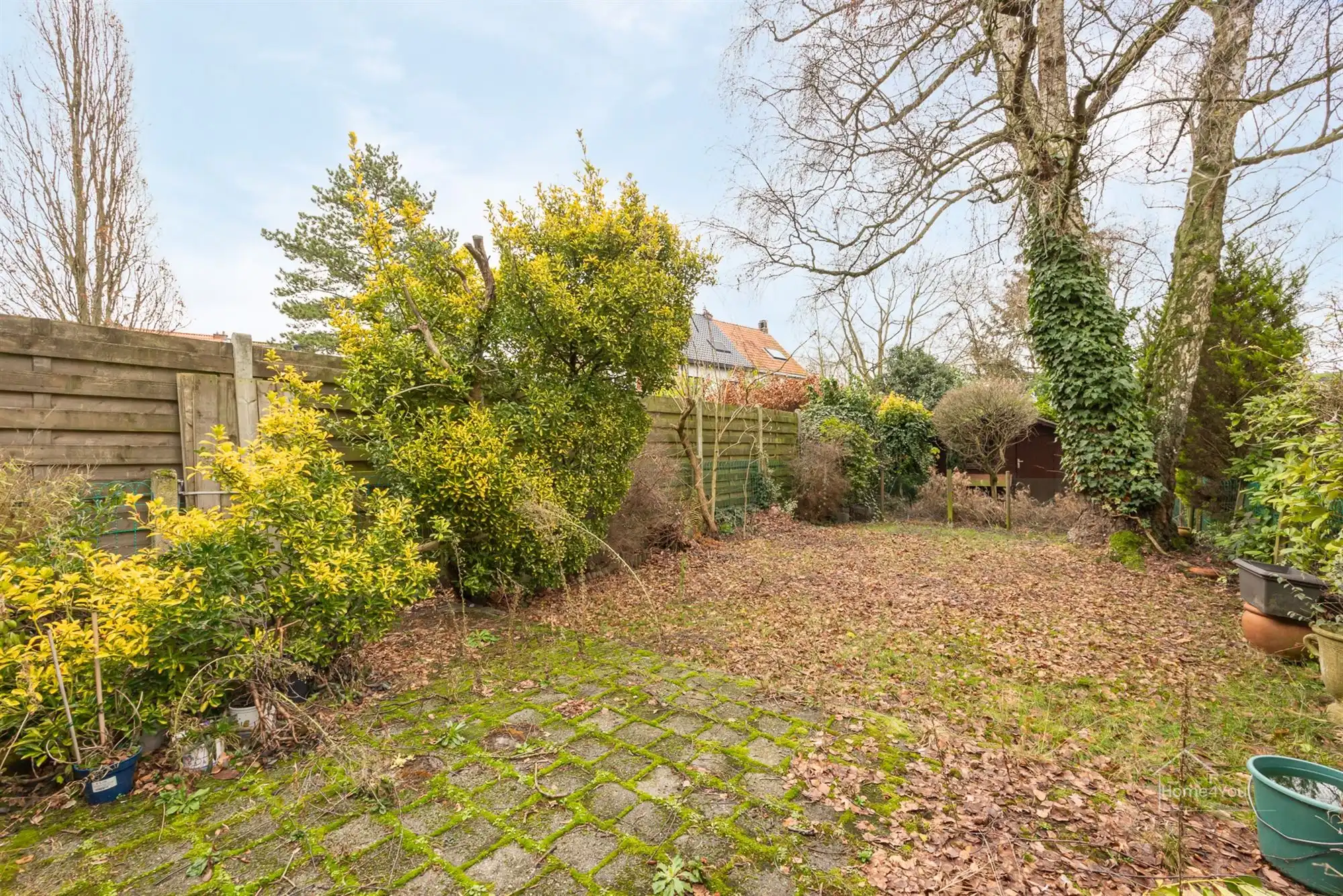 Ruime rijwoning op toplocatie met zongerichte tuin foto 23