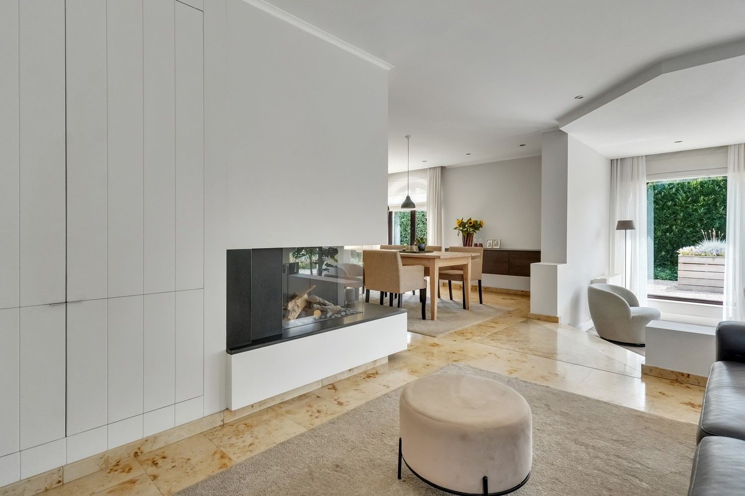 Uitstekend gelegen, gerenoveerde villa op 10a foto 11