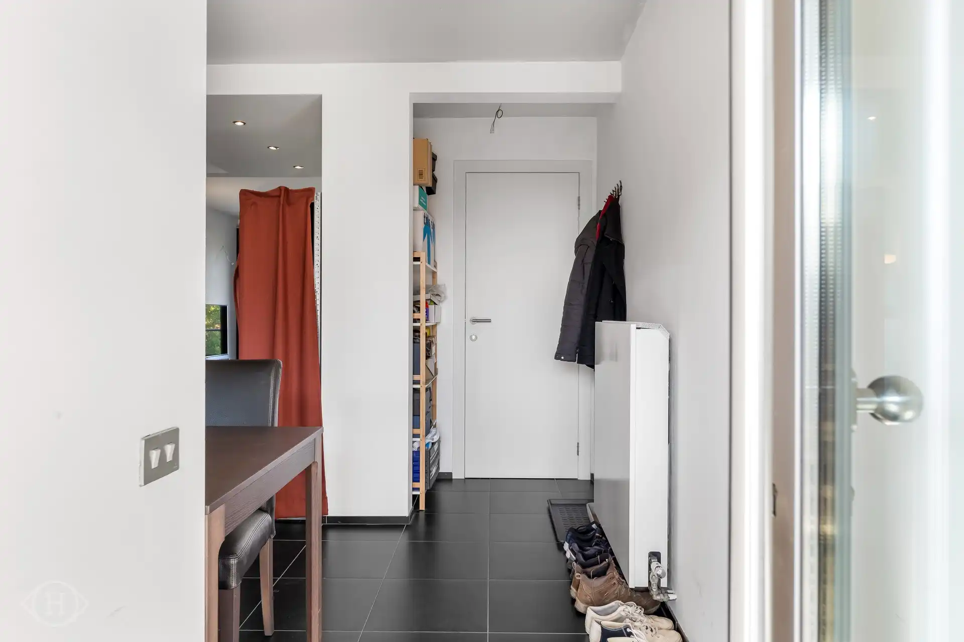 Opbrengsteigendom: Ruim kantoor + duplexappartement foto 29