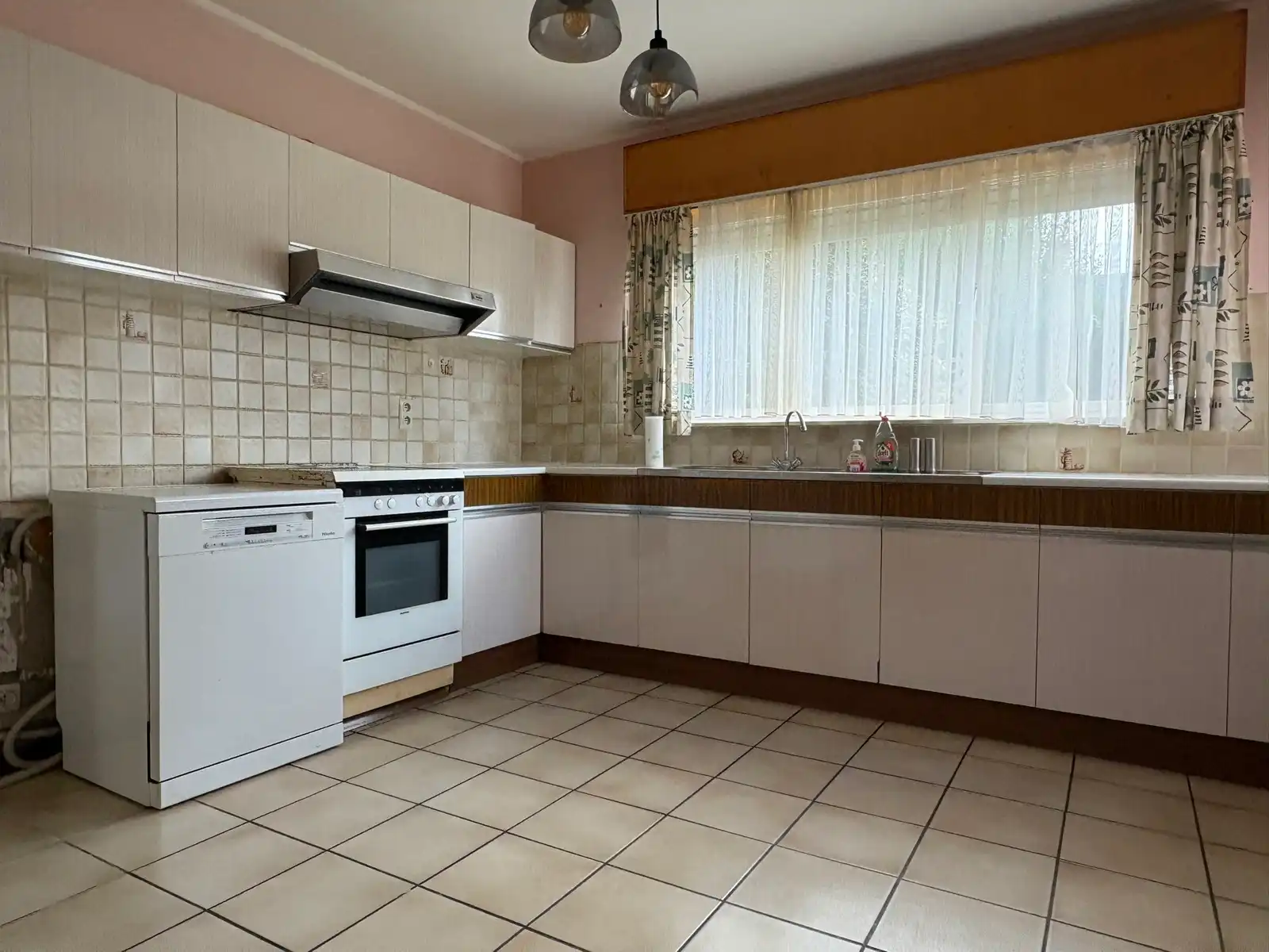 Ontdek zelf het potentieel van deze unieke woning! foto 8