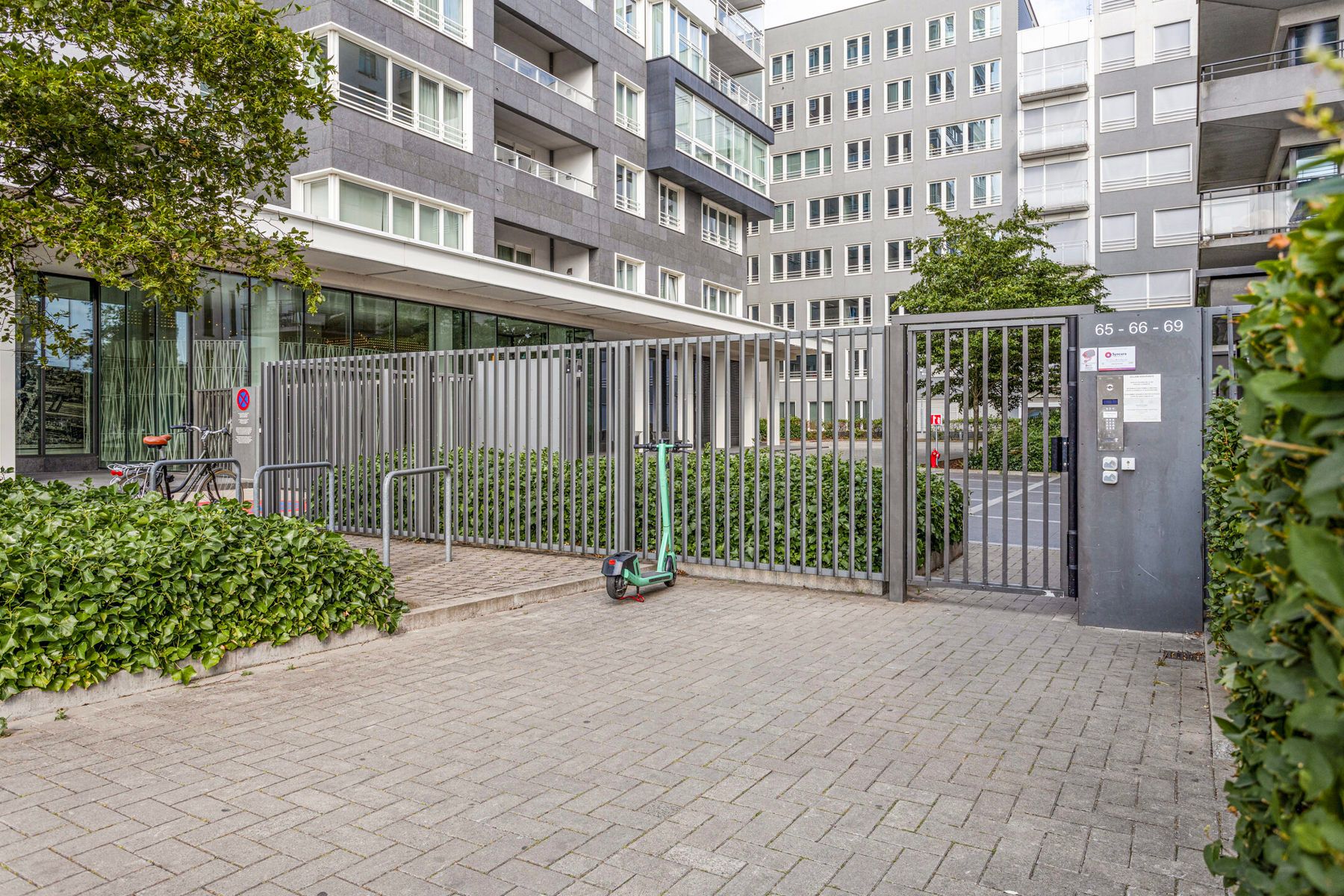 Luxueus appartement met 2 slpk. en uitzicht in Up-Site tower foto 20