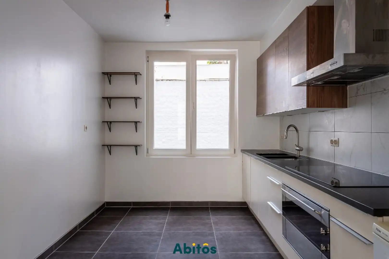Gerenoveerde herenwoning met 4 slaapkamers en 2 badkamers foto 7