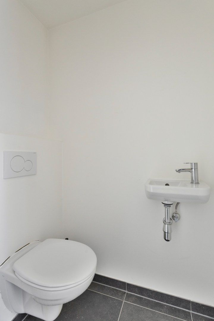 Modern en energiezuinig appartement met terras en parking op centrale ligging foto 11
