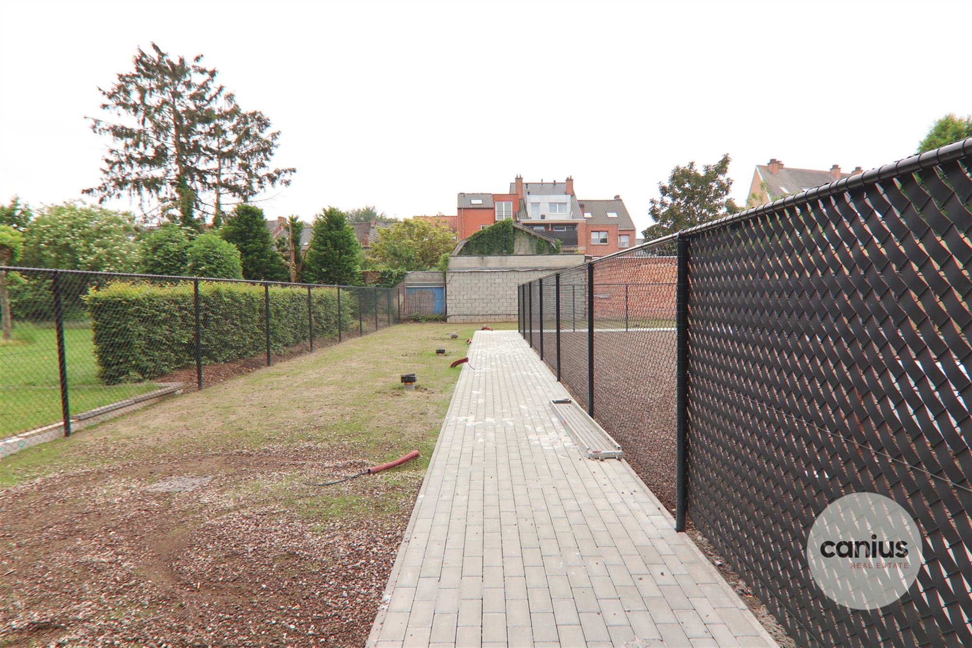 GESCHILDERD NIEUWBOUWAPP. IN HARTJE HASSELT MET 2 SLKS + TERRAS & PARKING foto 14