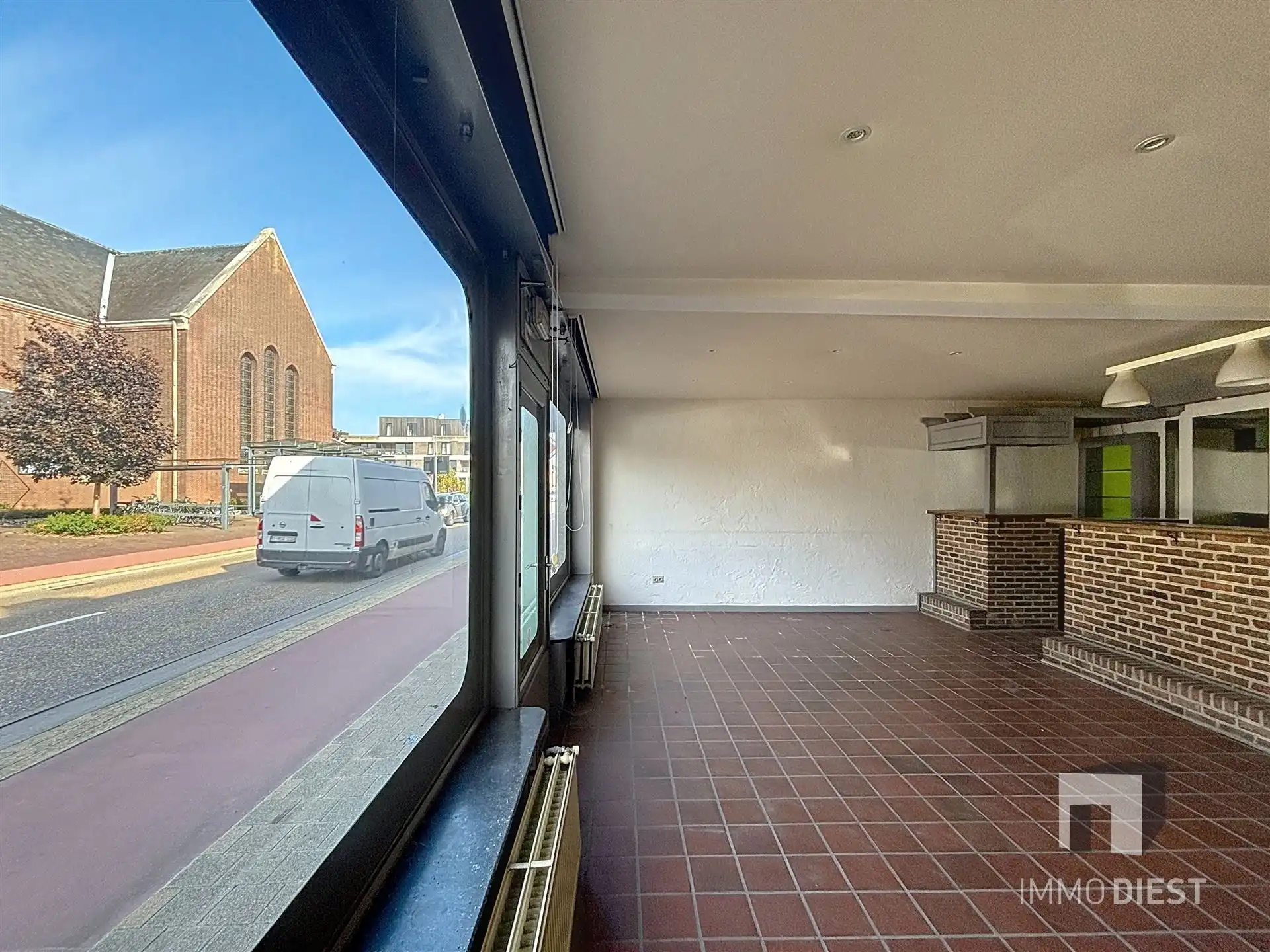 Handelshuis in het centrum van Ham op 5,83are foto 15