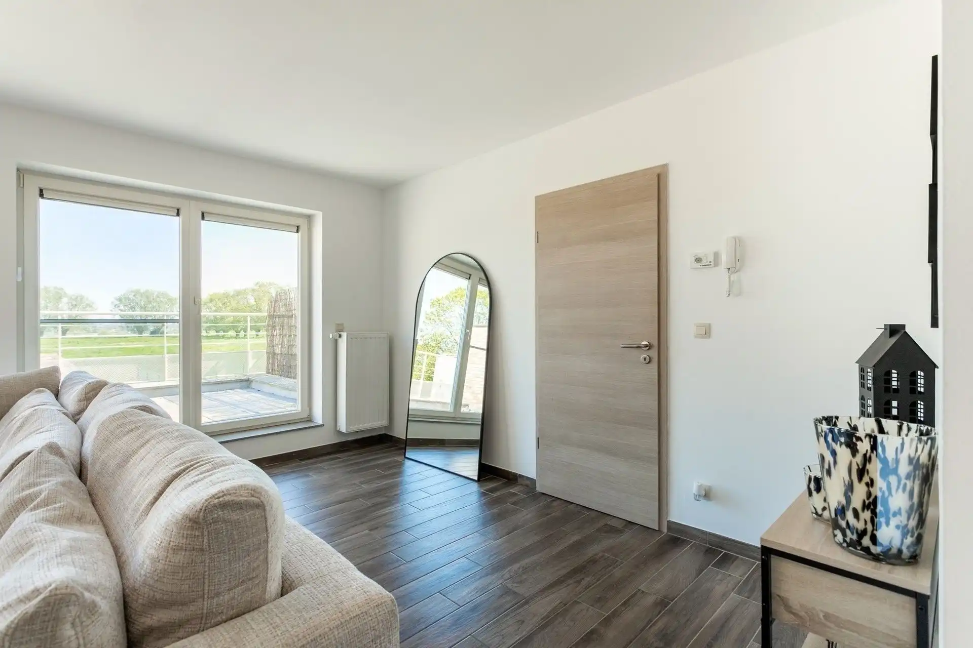 Prachtige woning (4 slpks) met terras en autostaanplaats foto 8