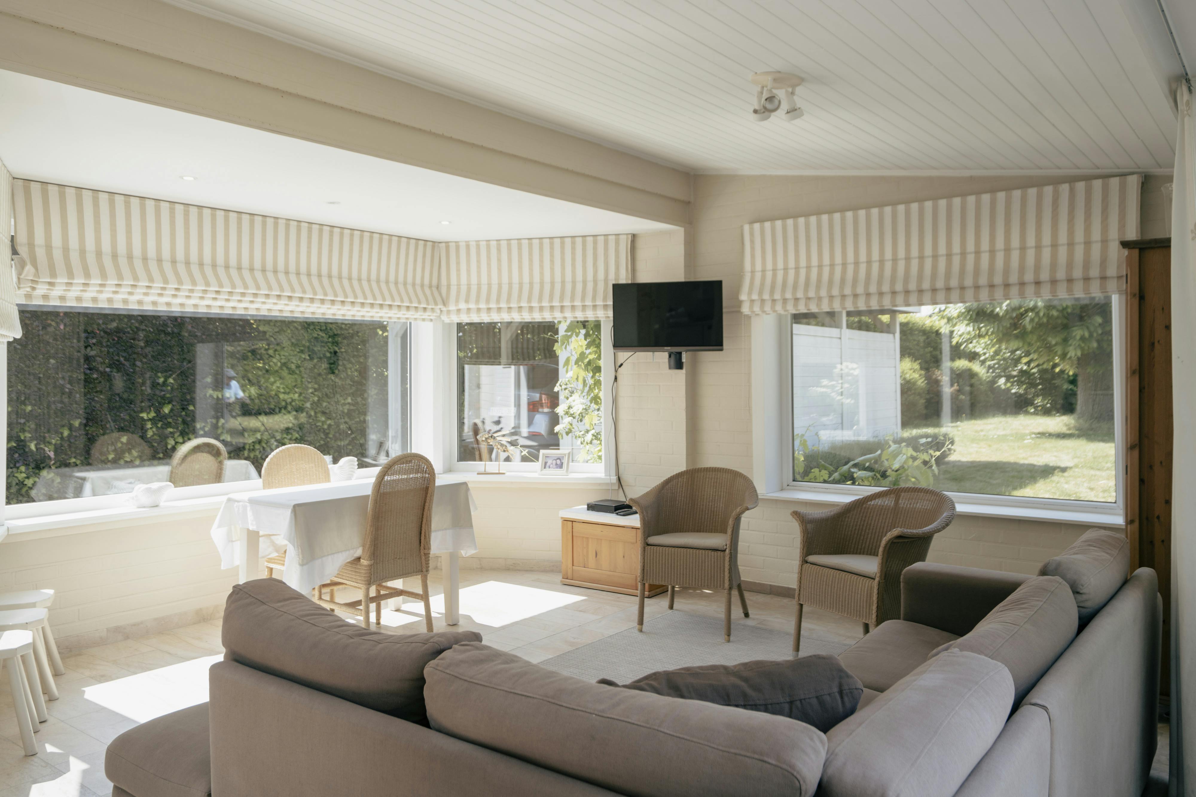 Unieke villa te koop op topligging in hartje Waregem  foto 10