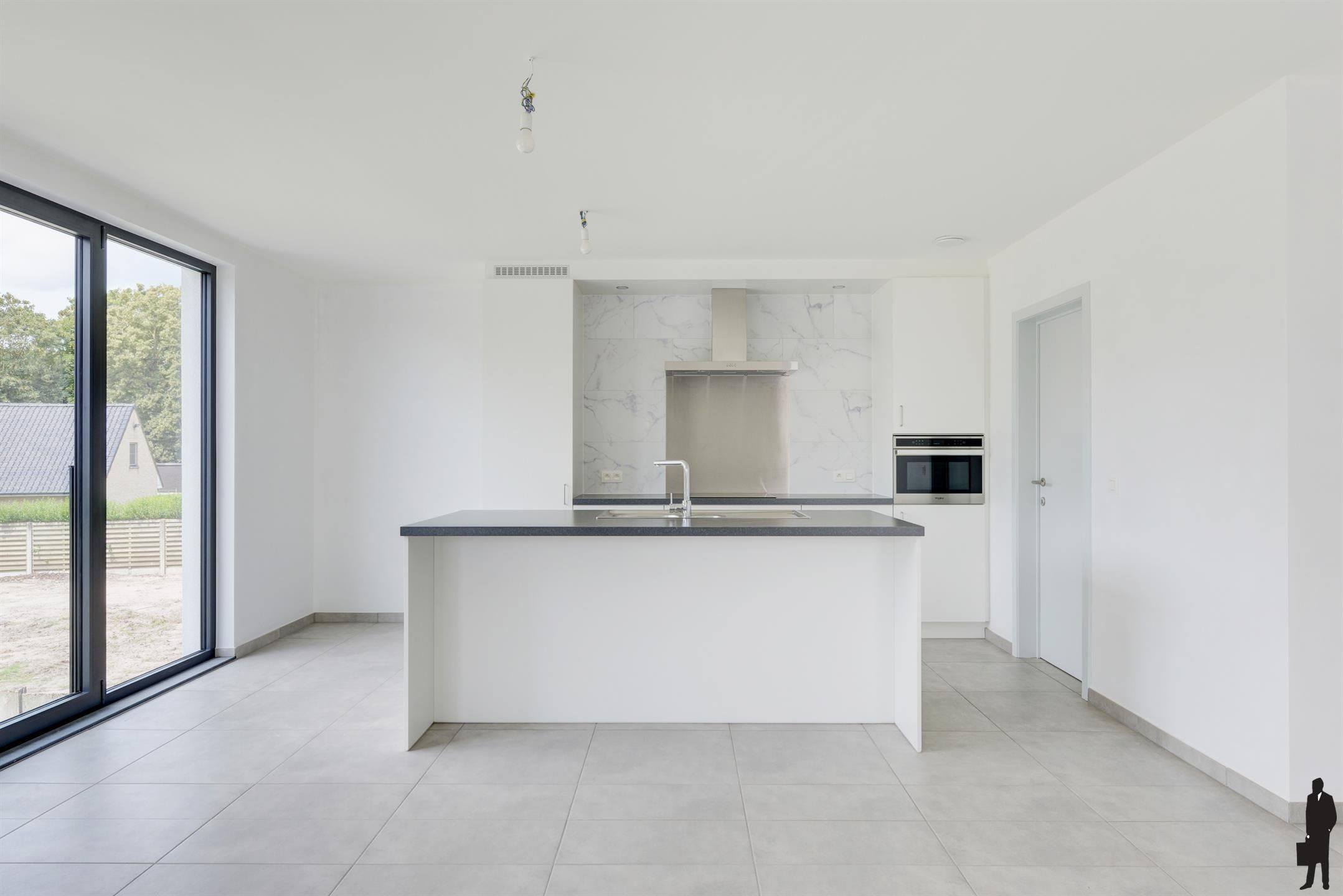 Modern appartement met 3 slaapkamers en terras foto 4