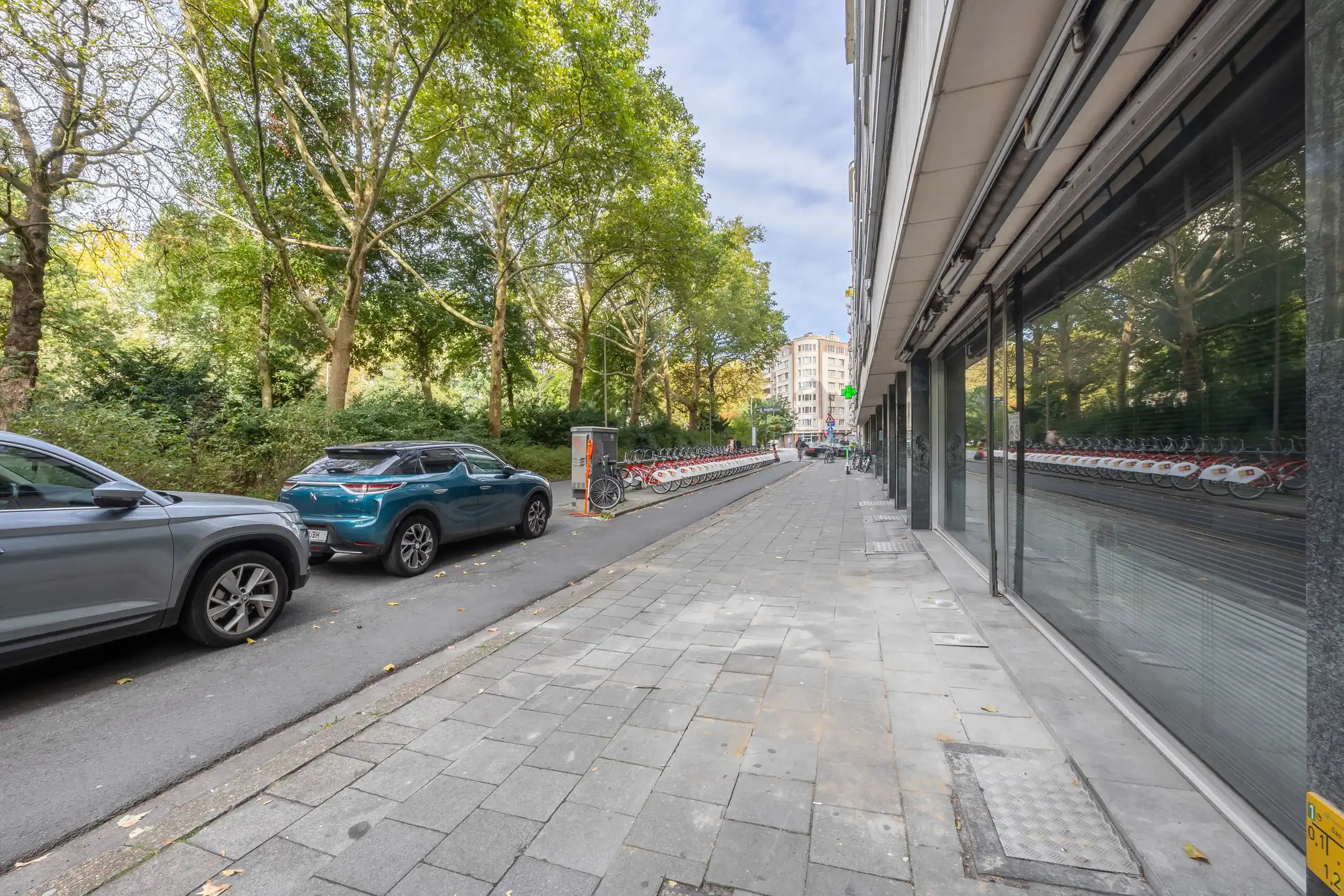 Commercieel handelspand (236m²) op centrale ligging foto 5