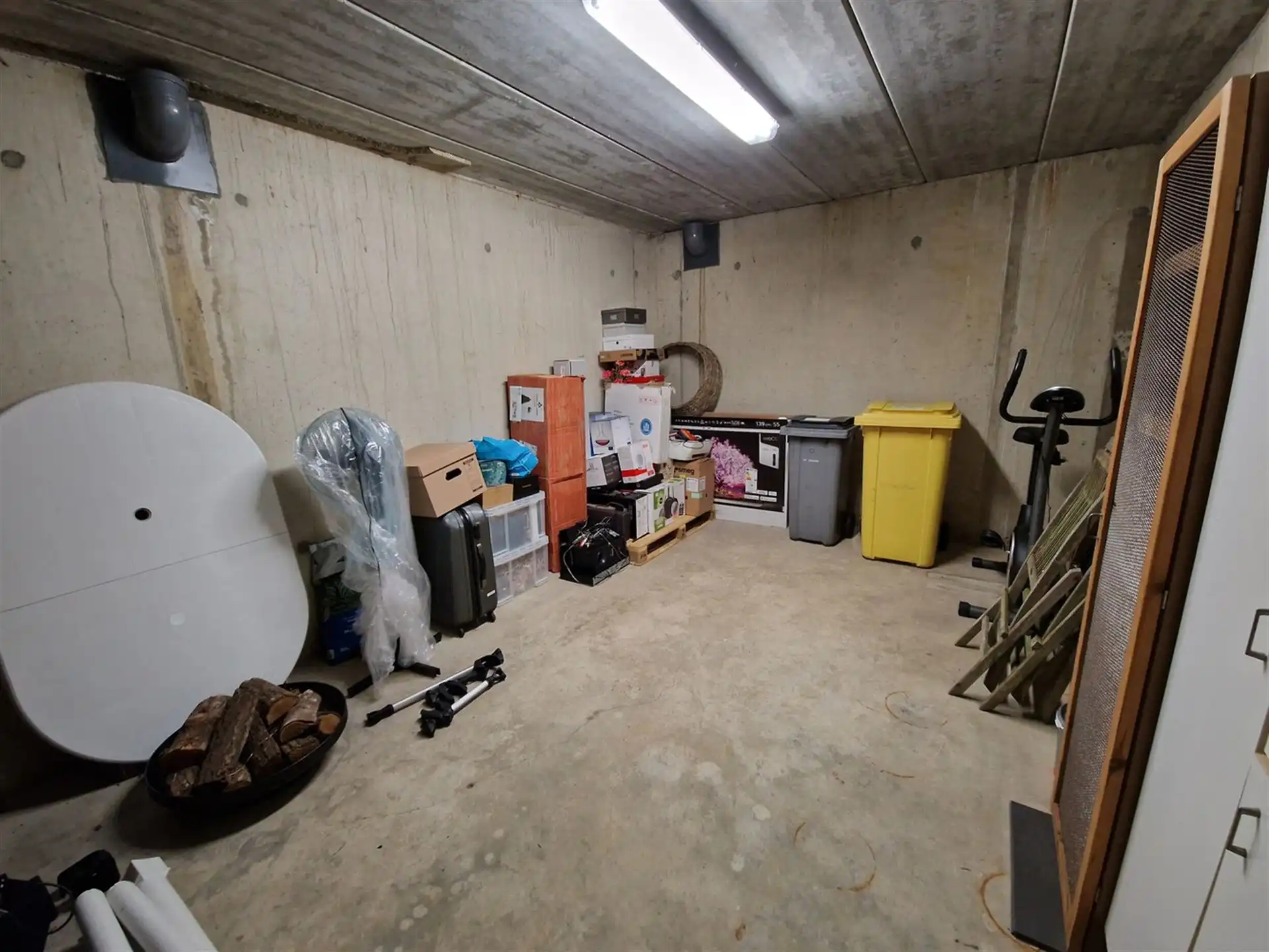 Gelijkvloers appartement, 2 slpk, terras + tuin + autostaanplaats + kelderberging foto 7