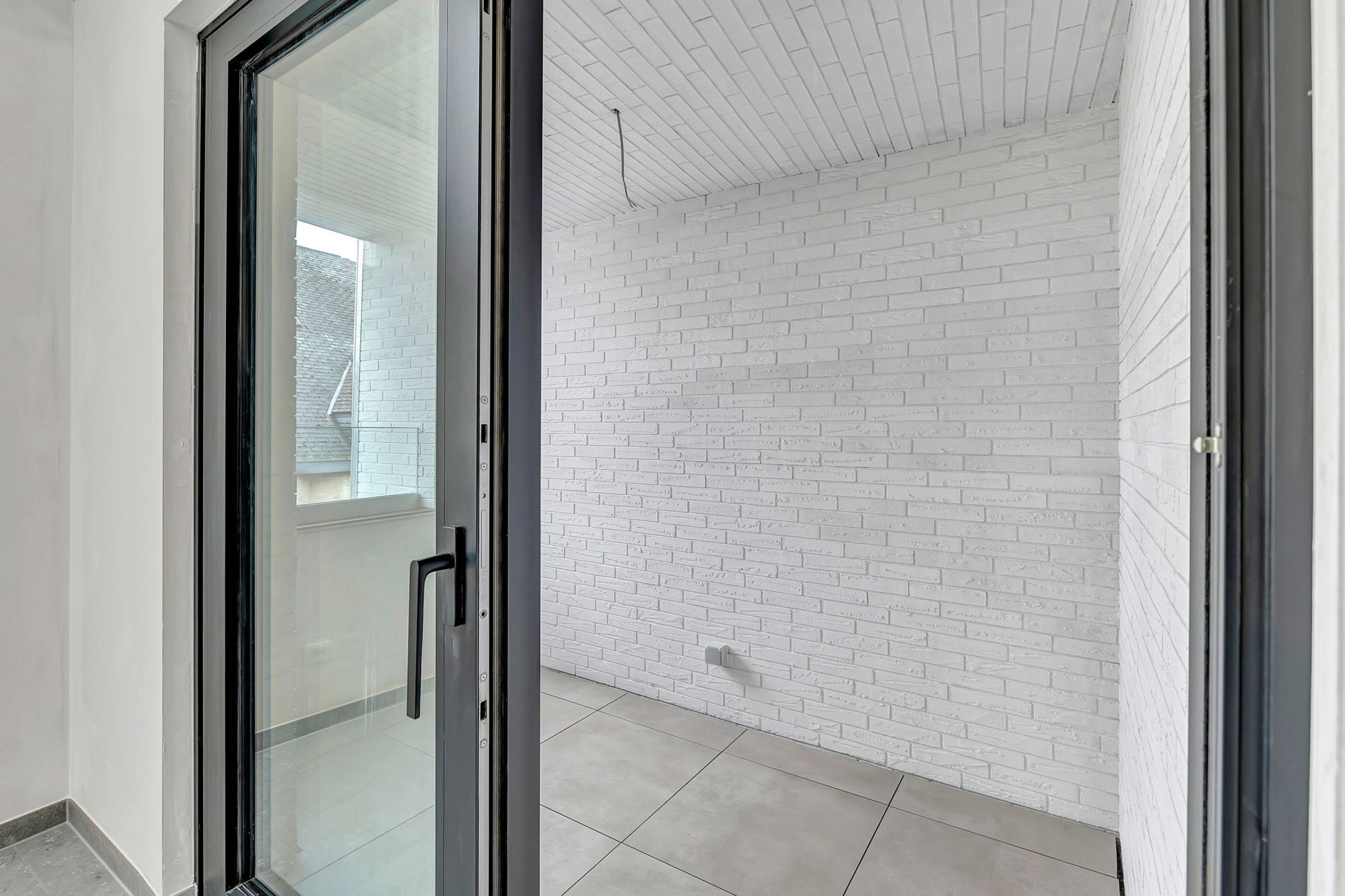 Uniek duplex appartement met twee slaapkamers foto 12
