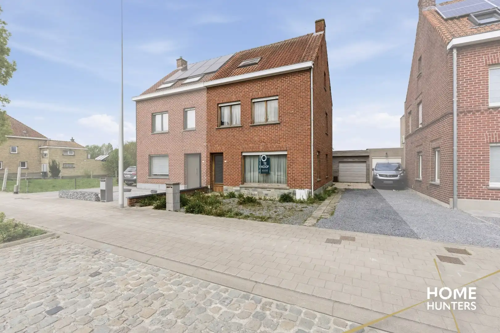 Halfopen te renoveren woning met 4 slaapkamers, ruime tuin en garage op gunstige locatie te Ieper foto 29