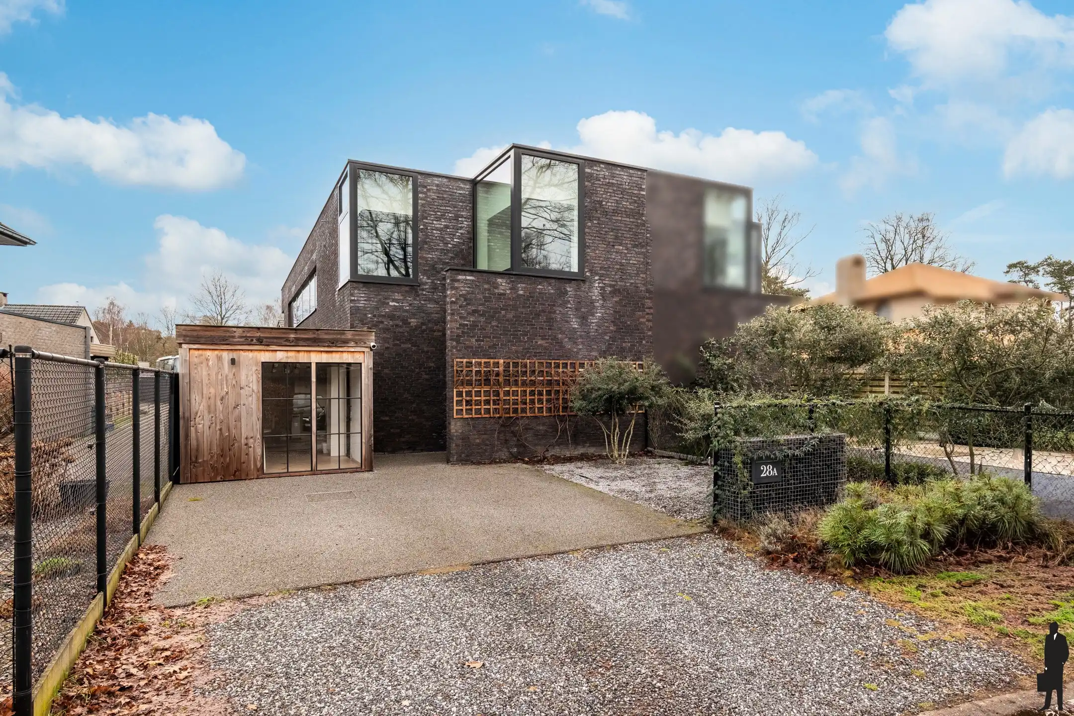 Exclusieve halfopen bebouwing met uitzonderlijke woonoppervlakte foto 2