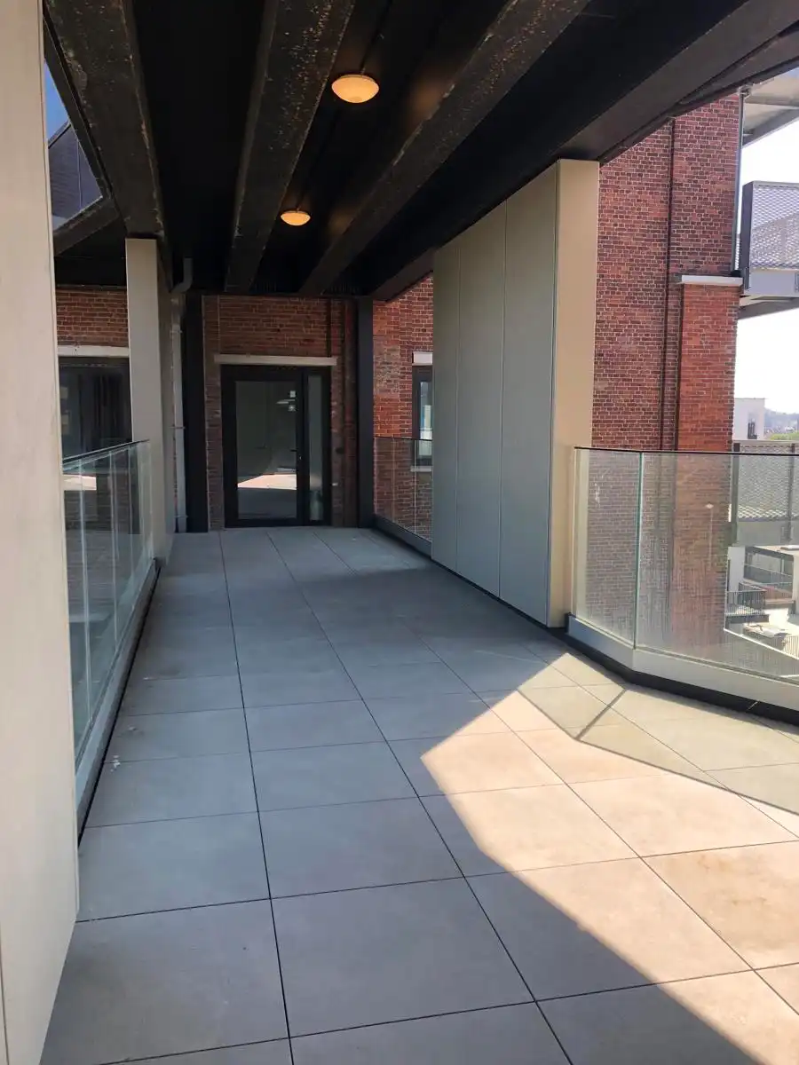 Appartement met loftallures foto 3