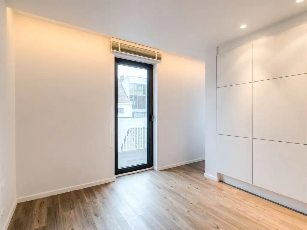 Appartement met terras en zicht op het water foto 7