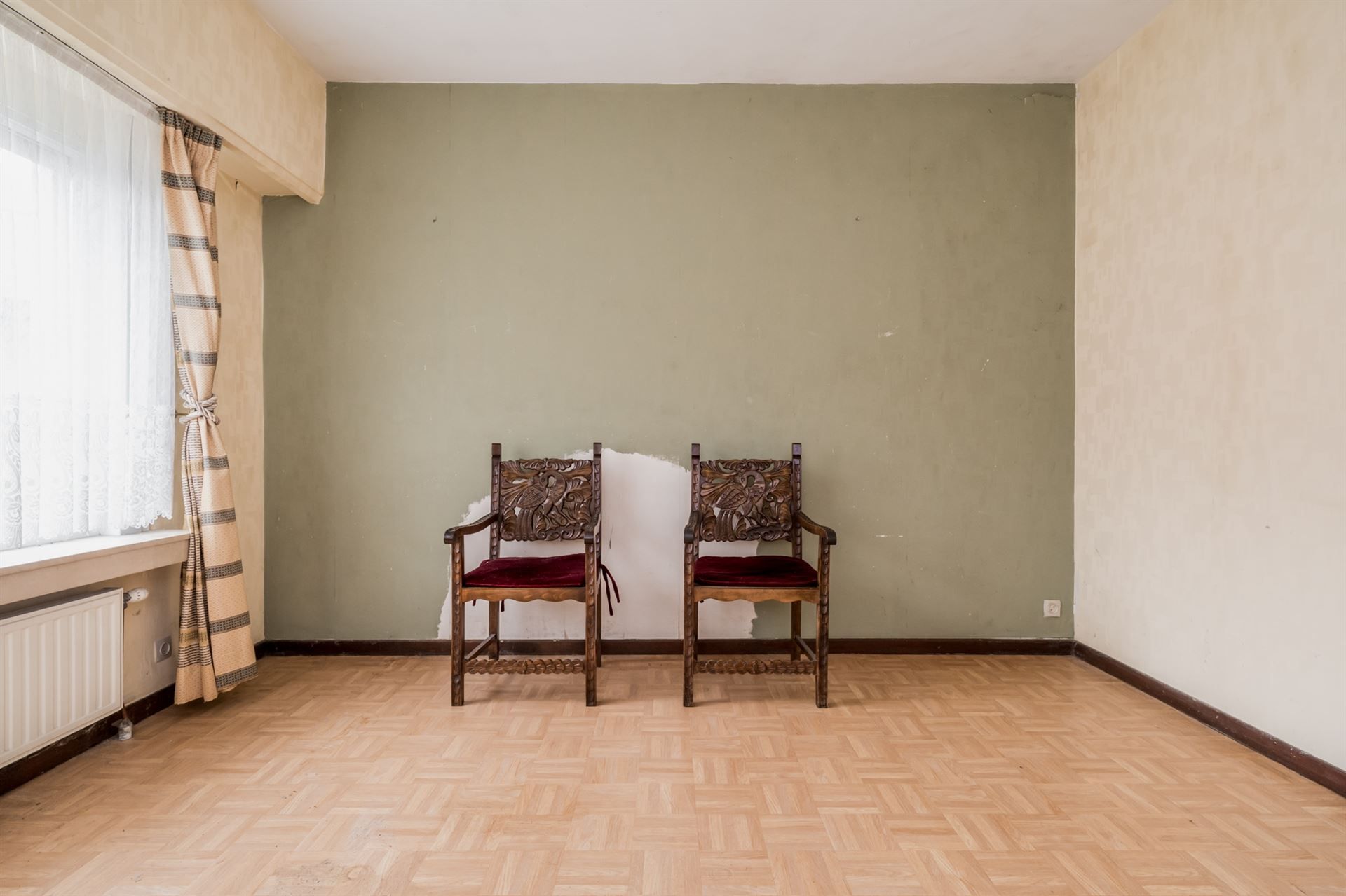 Te renoveren laagbouwvilla met 2 slpks en garage foto 12