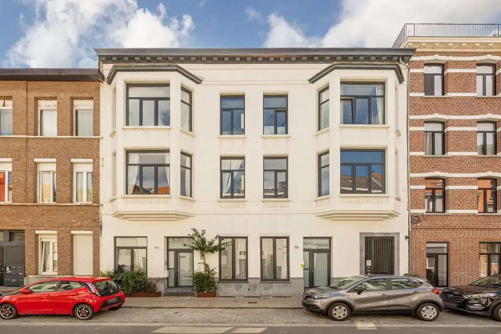 energiezuinig gerenoveerd appartement met ruim terras foto 15