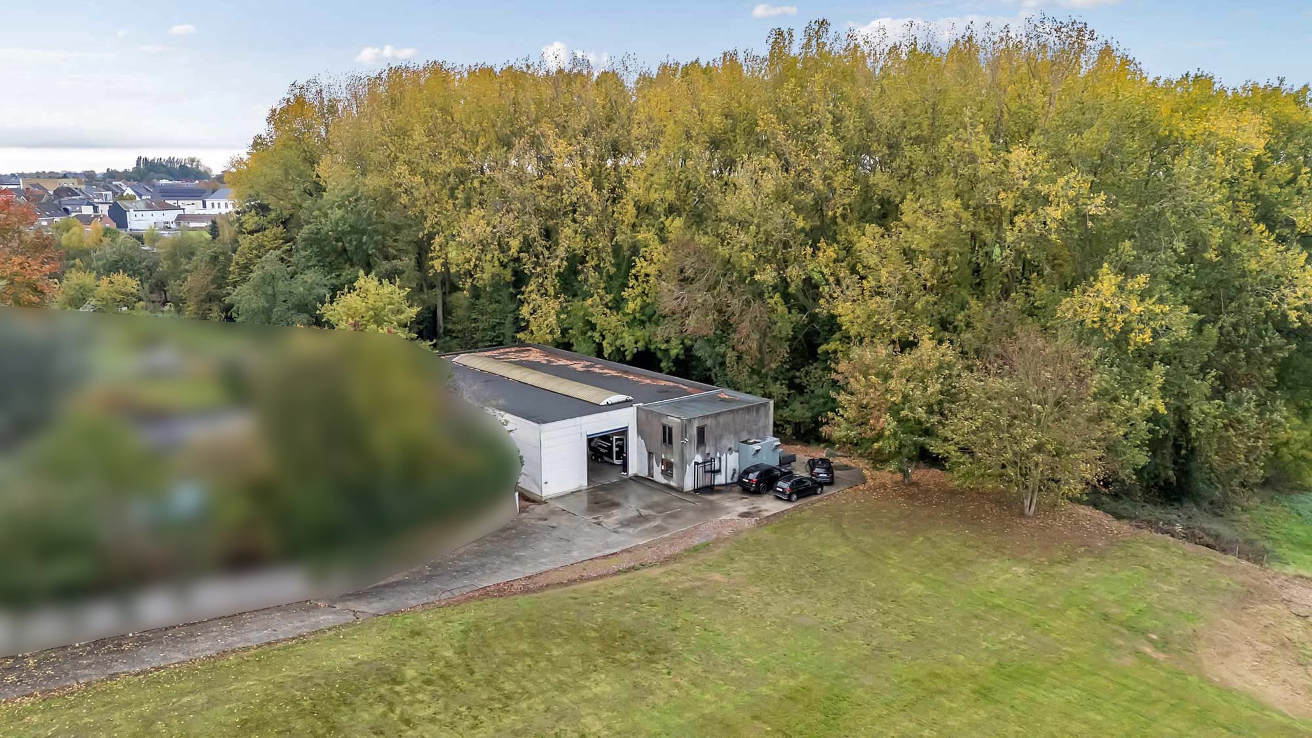 Loods (600m²)  met woonmogelijkheid op rustige locatie foto 3