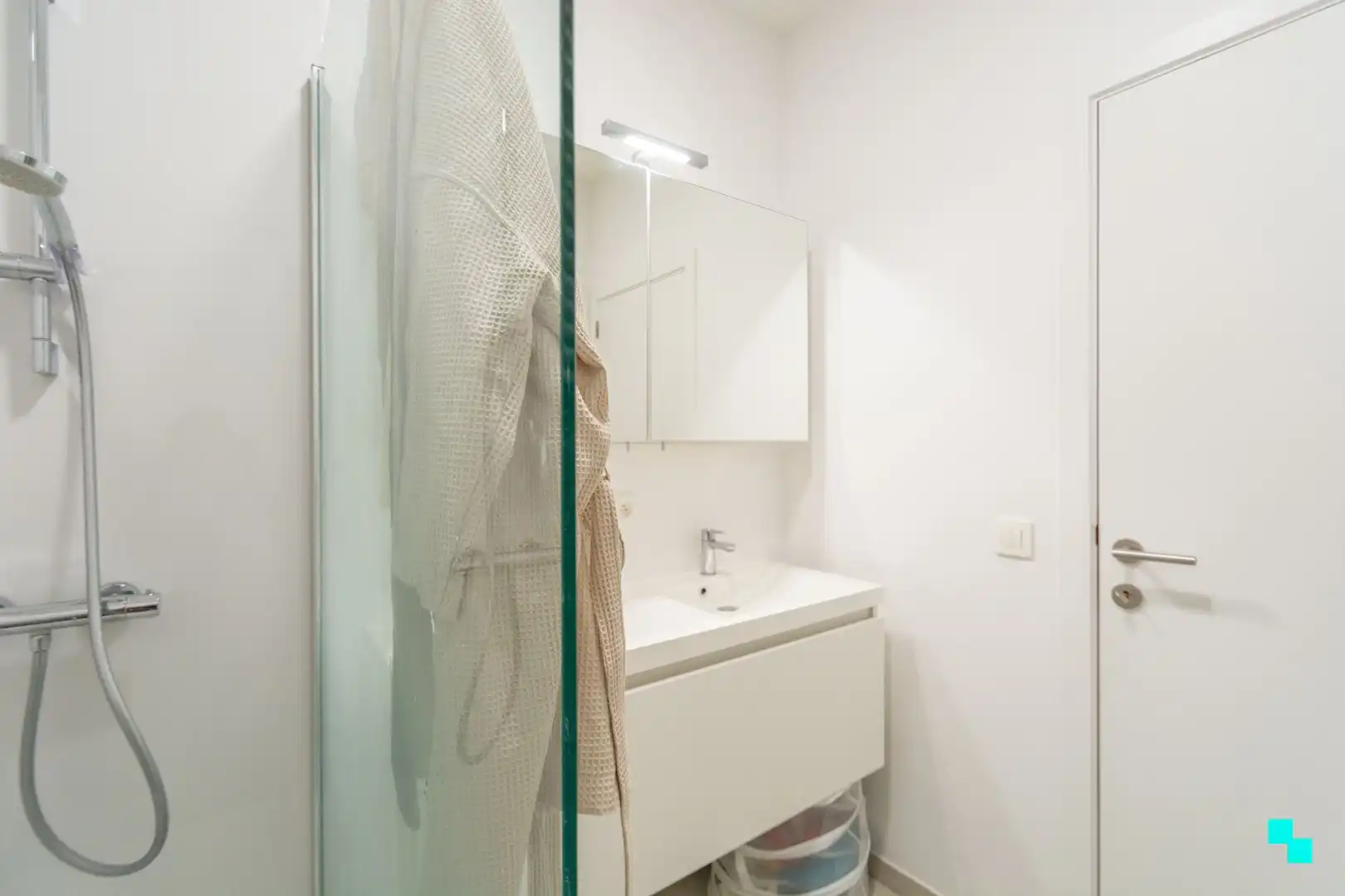 Tweeslaapkamerappartement gelegen in het bruisende hart van Gent foto 11