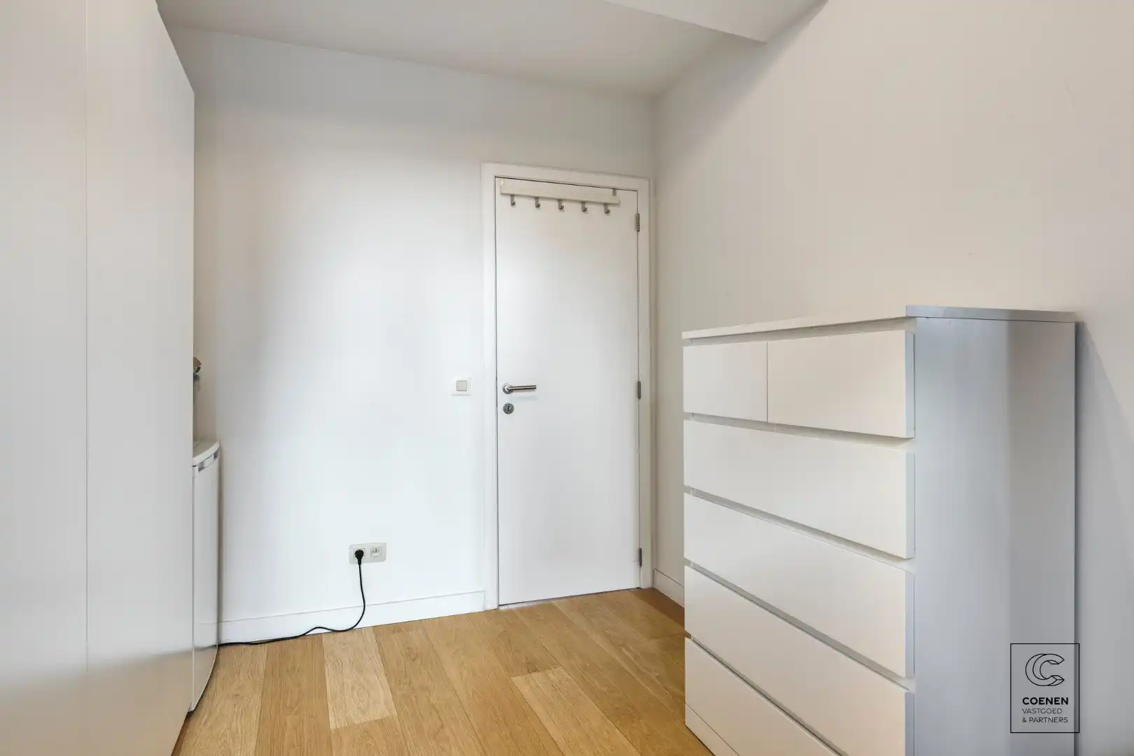 Instapklaar appartement met 2 slaapkamers en balkon op topligging in Lier! foto 16