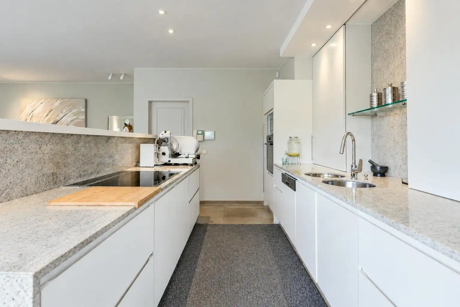 Tijdloze villa met 5 kamers en zwembad te koop in Deerlijk foto 10