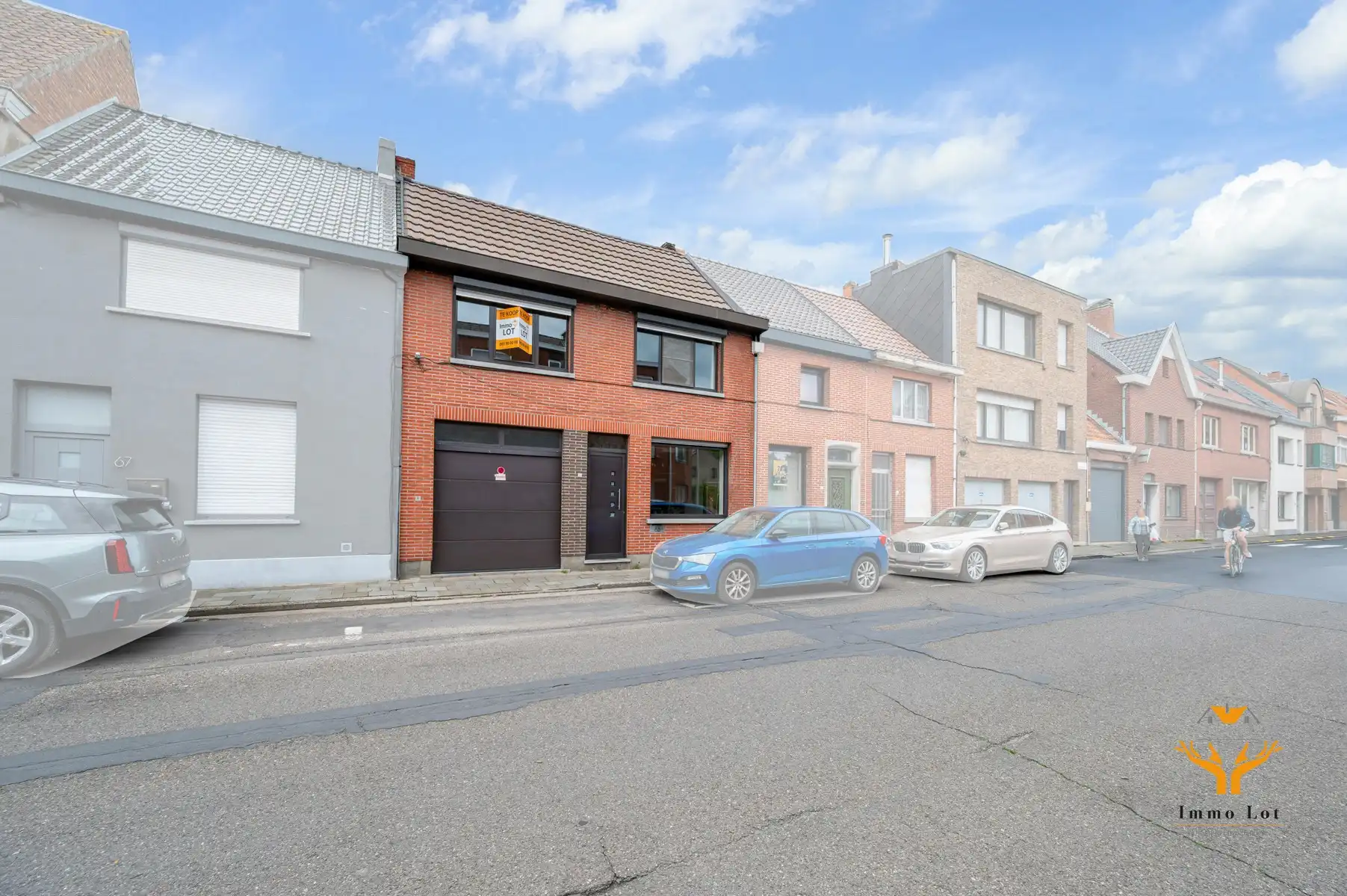 Hoofdfoto van de publicatie: Charmante woning met garage en tuin in centrum Lokeren