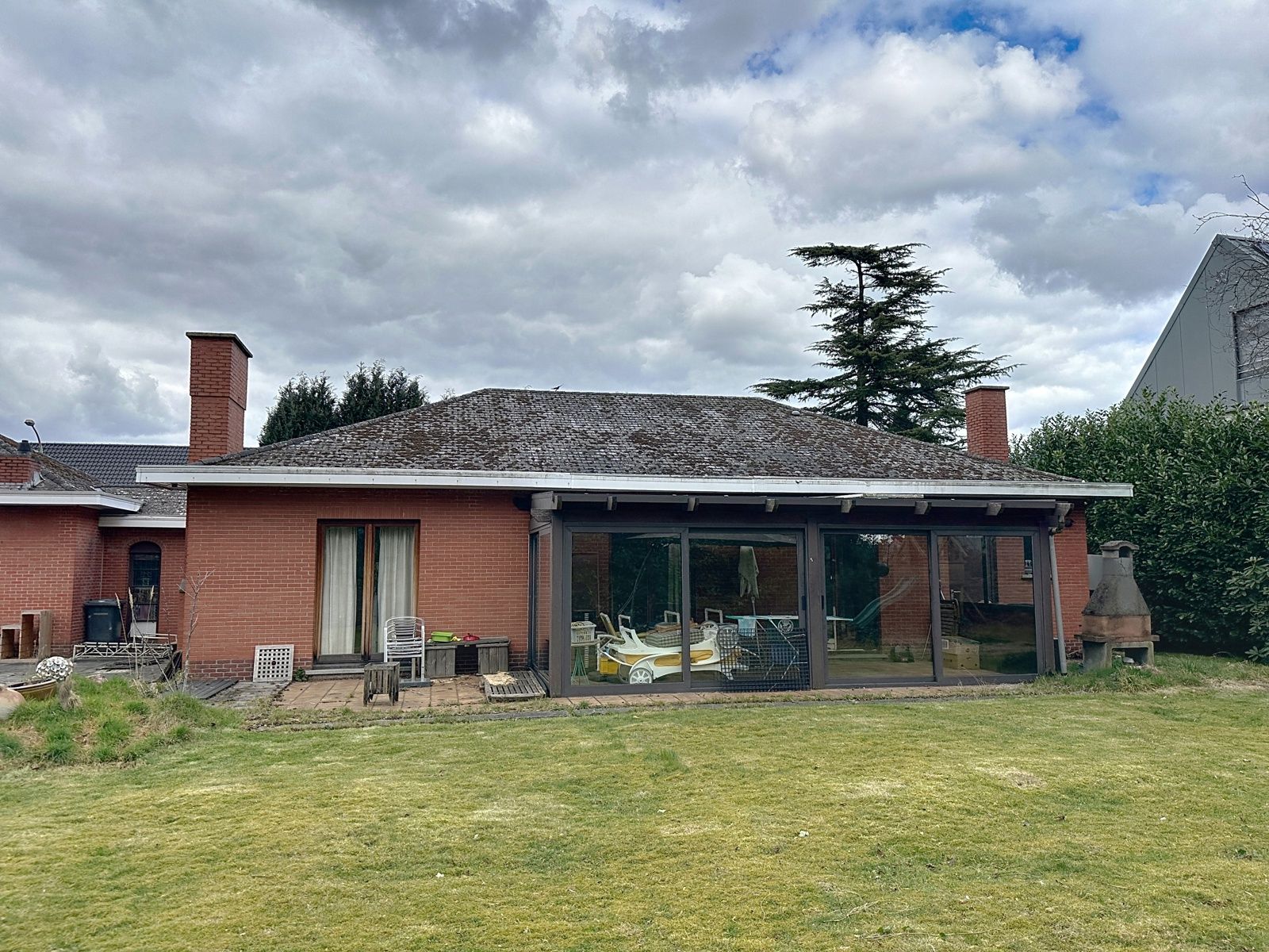 Projectgrond met af te breken woning foto 10