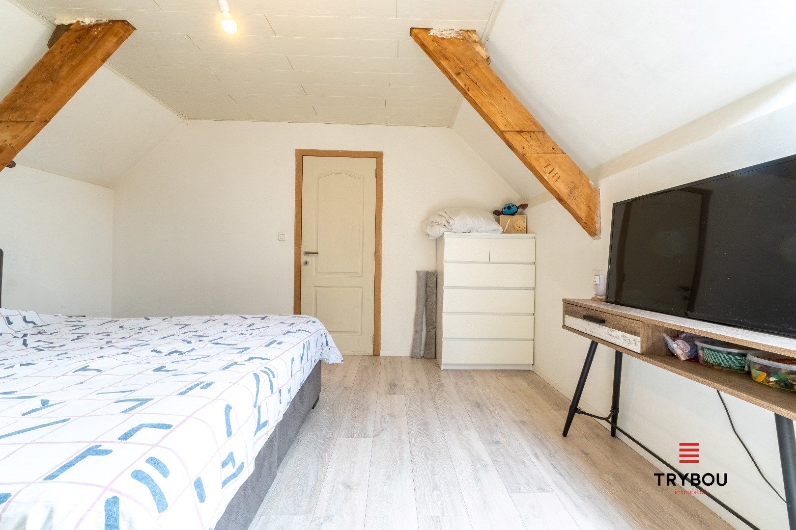 Charmante woning met landelijke vergezichten op ruim perceel van 1201m² foto 16