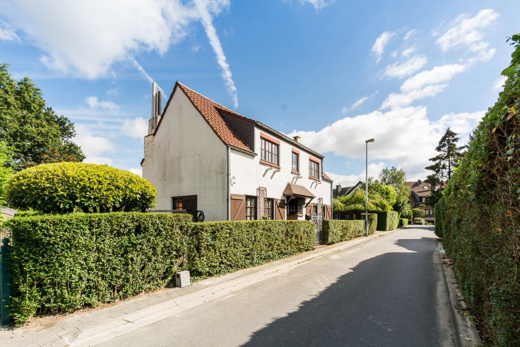 Charmante landelijke alleenstaande woning met tuin en garage foto 1