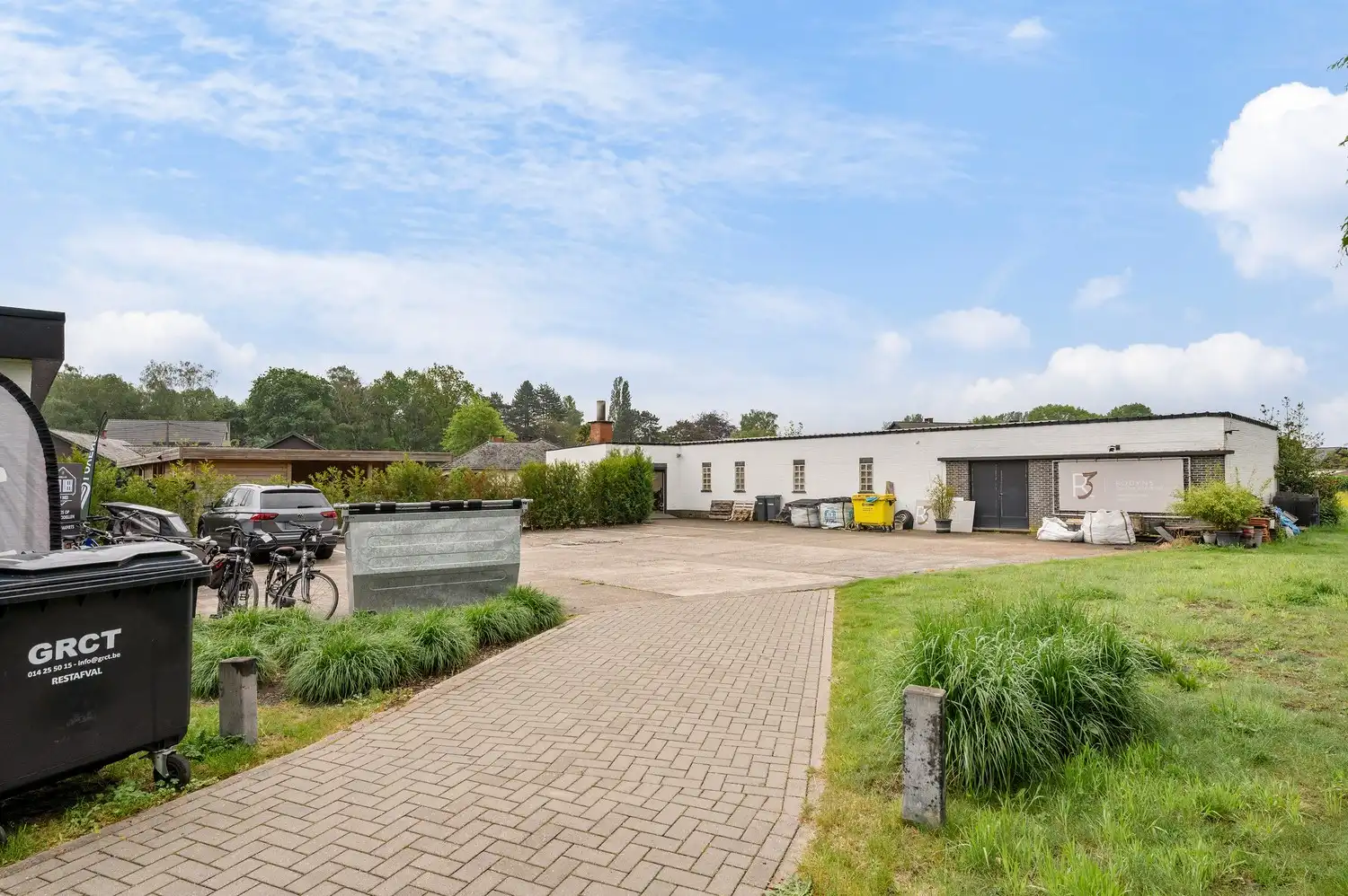 Opbrengsteigendom te koop – Handelsgelijkvloers + magazijnen foto 6