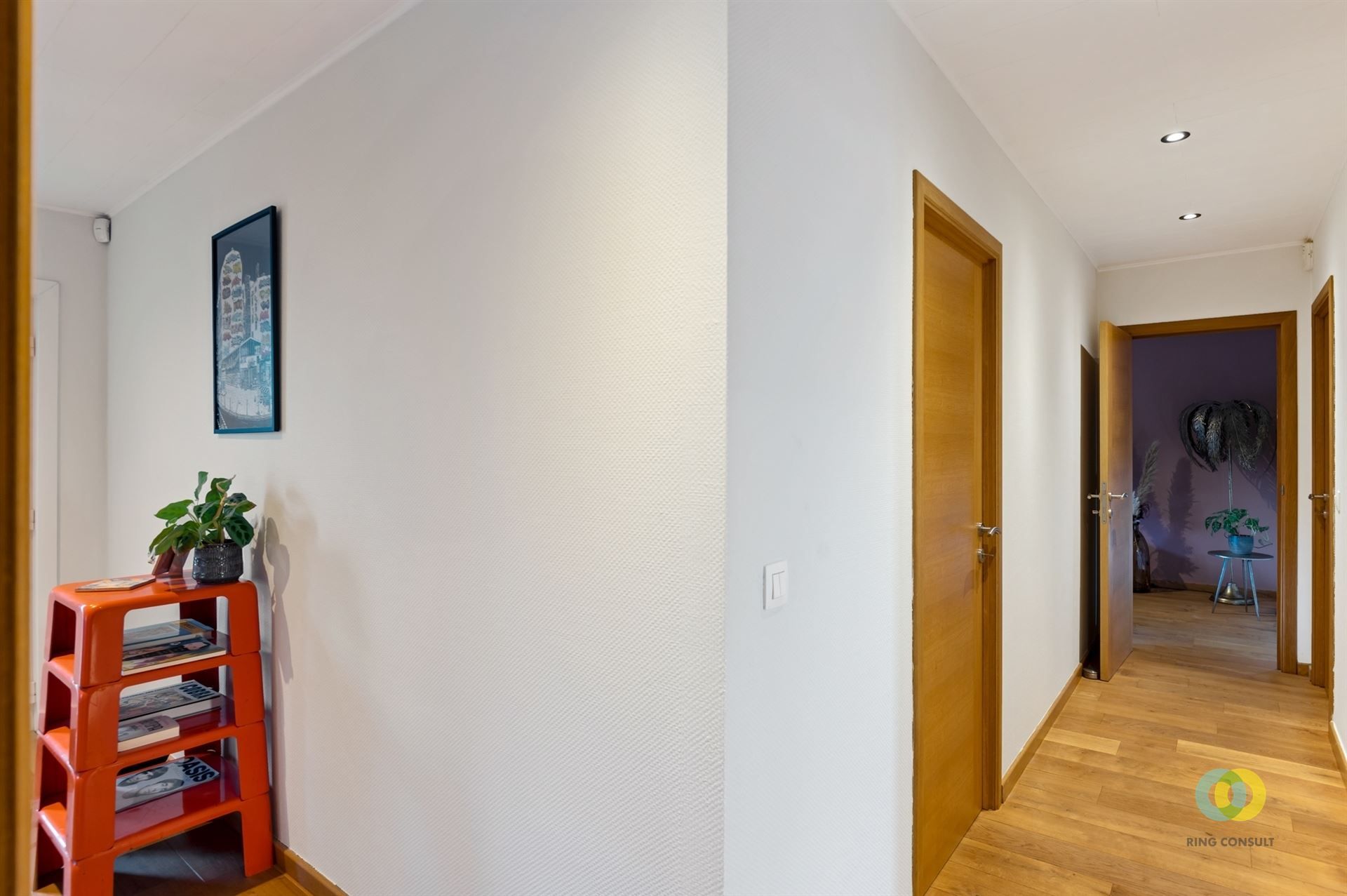 Residentieel gelegen bungalow met garage foto 12