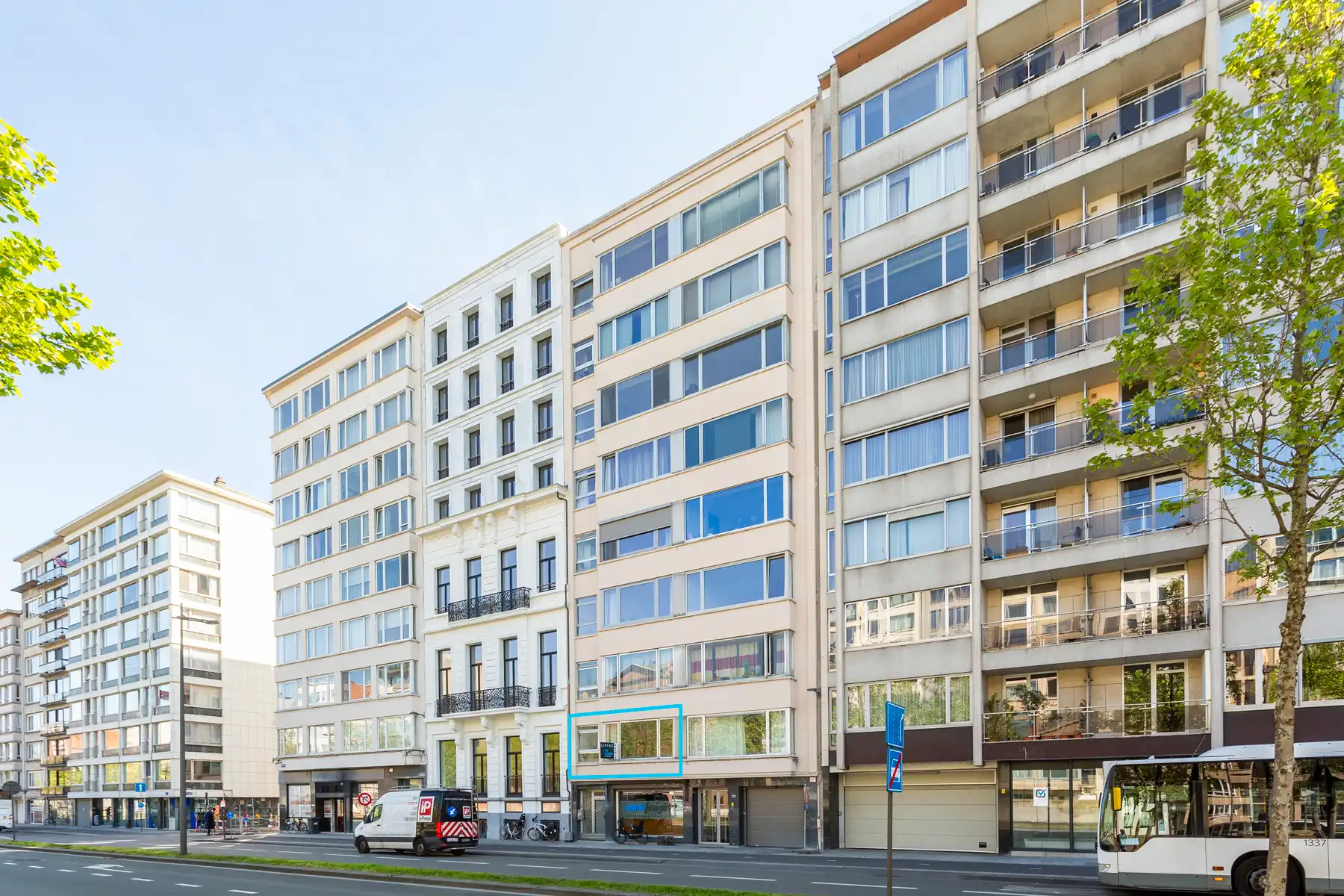 Lichtrijk 1-slaapkamerappartement op centrale locatie foto 2