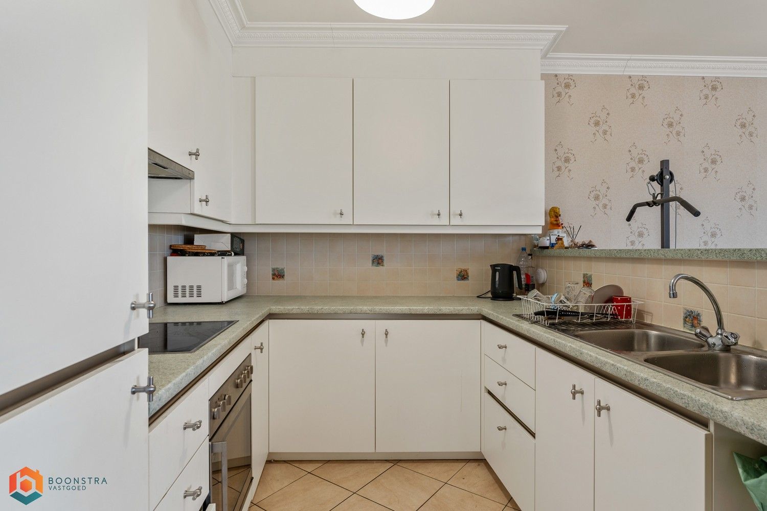 Instapklaar appartement met 2 slpkrs in centrum Putte foto 5