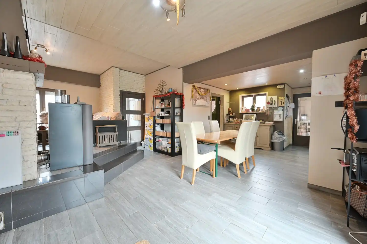 Hoofdfoto van de publicatie: Te renoveren woning in landelijke omgeving