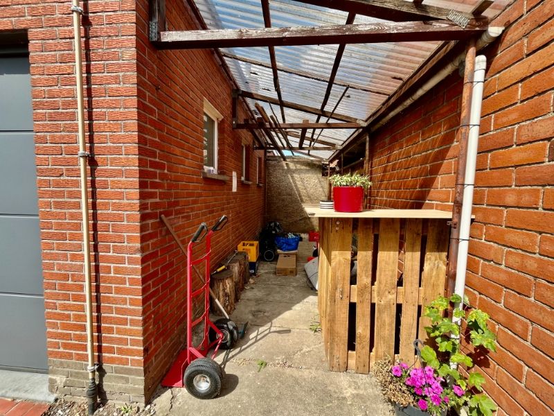 GEZELLIGE WONING MET DRIE SLAAPKAMERS, TUIN EN GARAGE foto 14