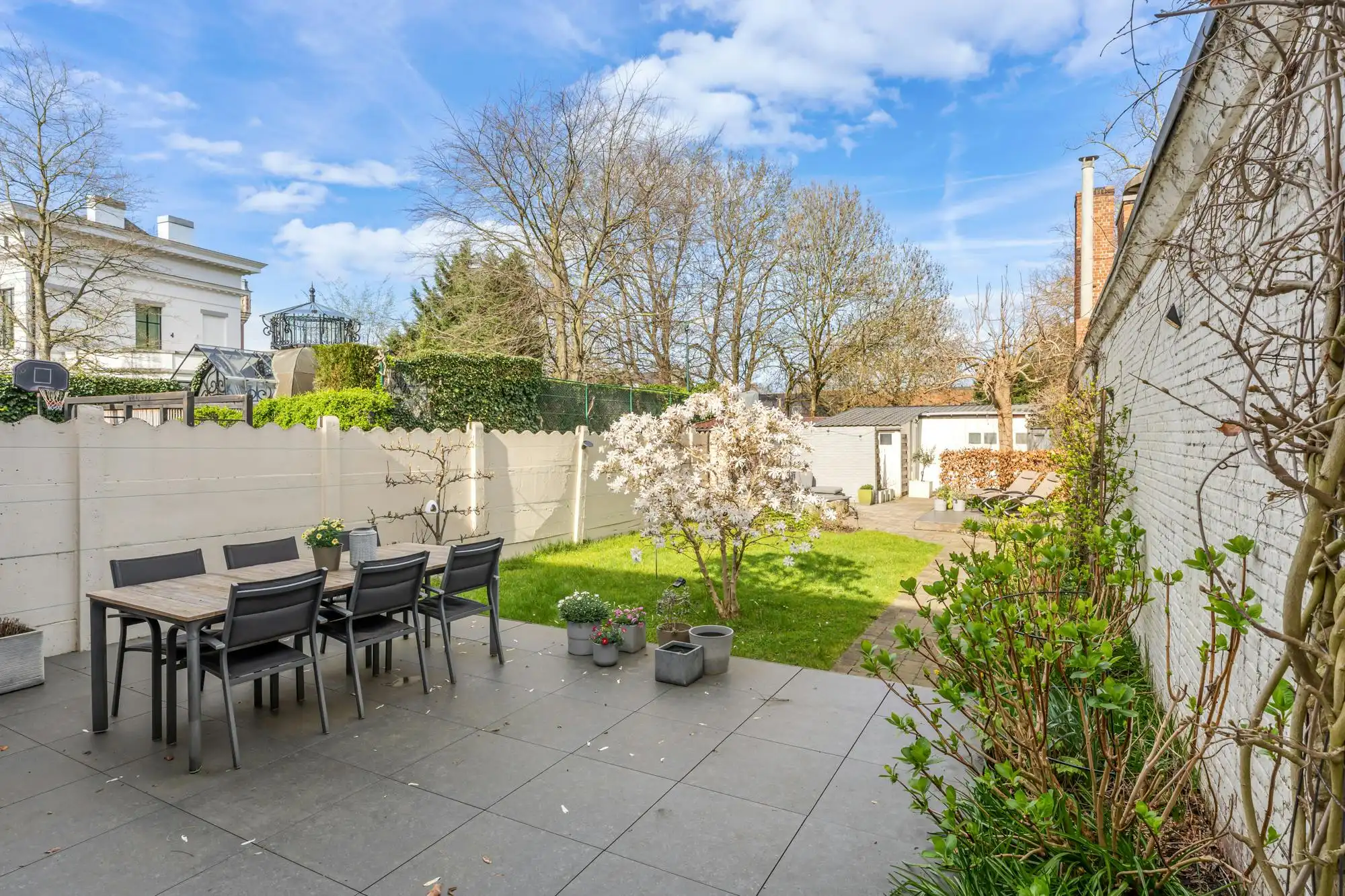 Verrassend ruime stadswoning met 5 slaapkamers en mooie tuin foto 25