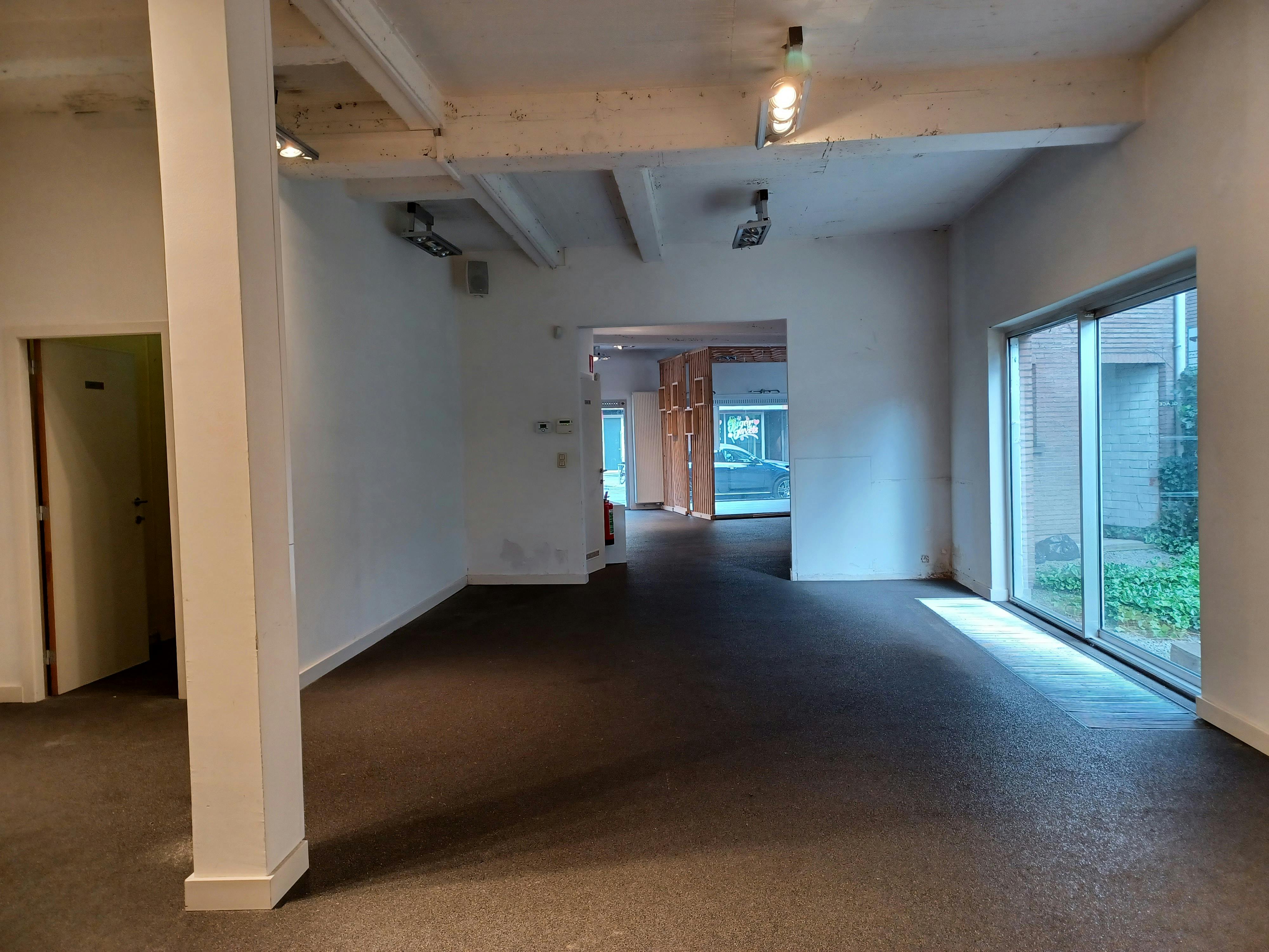 Handelspand te koop in centrum Brasschaat! foto 12