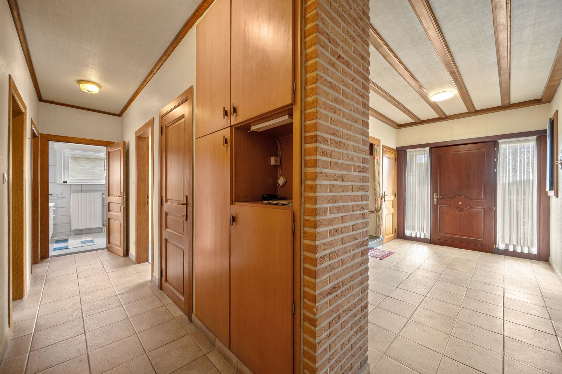 Ruime bungalow met prachtige tuin en talrijke mogelijkheden foto 10