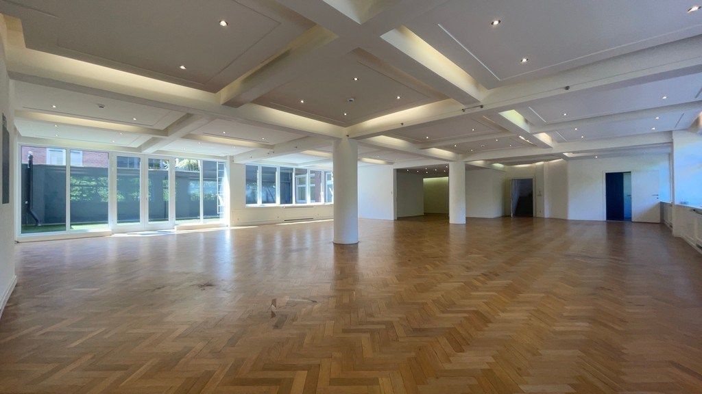 Instapklaar kantoor te huur vlakbij Eilandje in Antwerpen foto 4