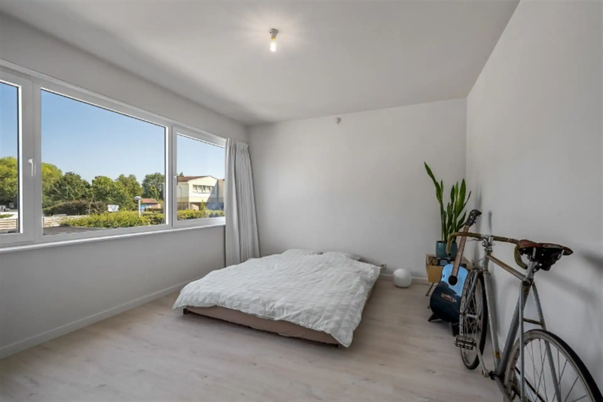 Trendy woning in rustige omgeving te Aalst foto 13