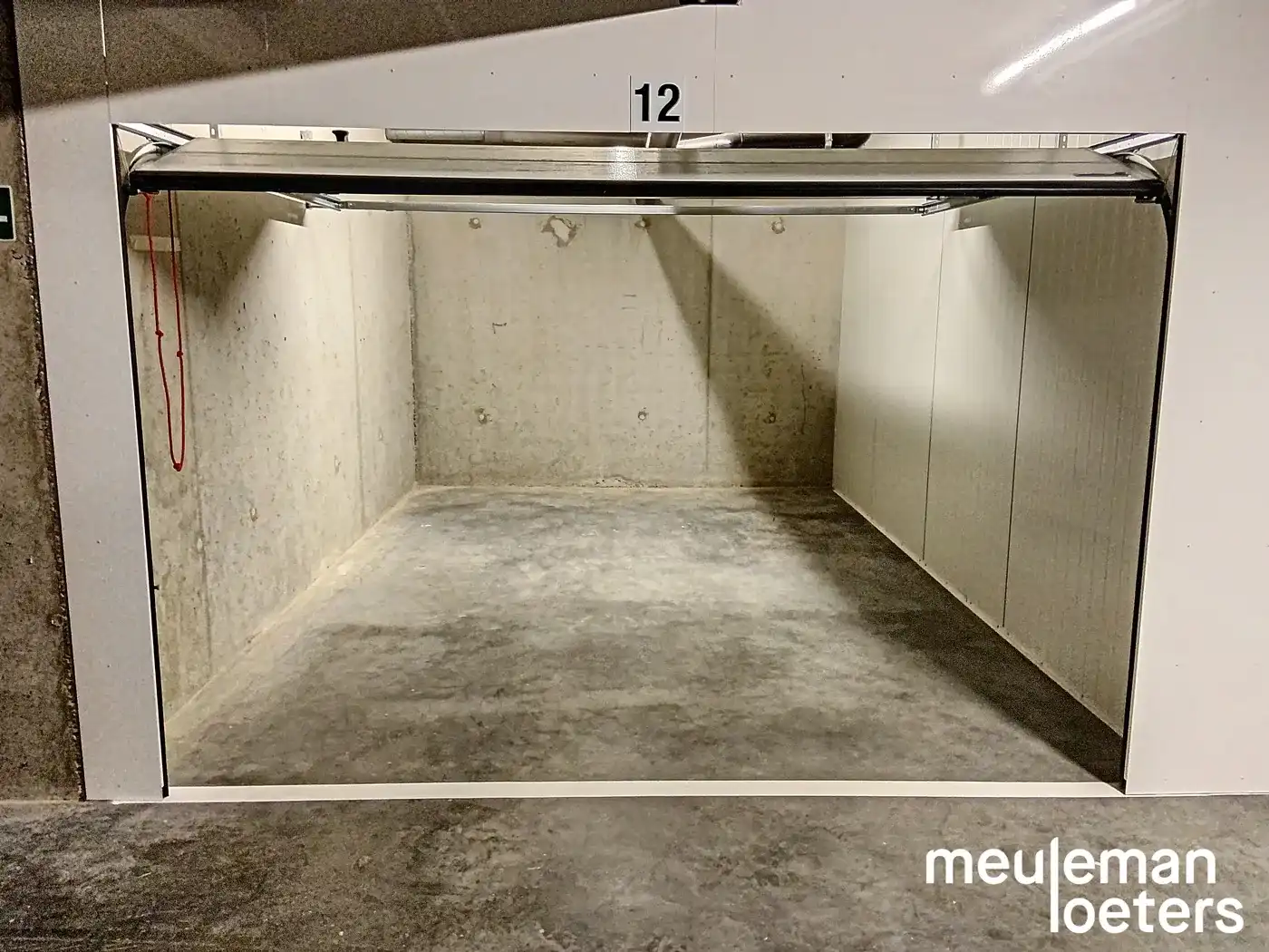 Ruime ondergrondse garagebox in het centrum foto 6